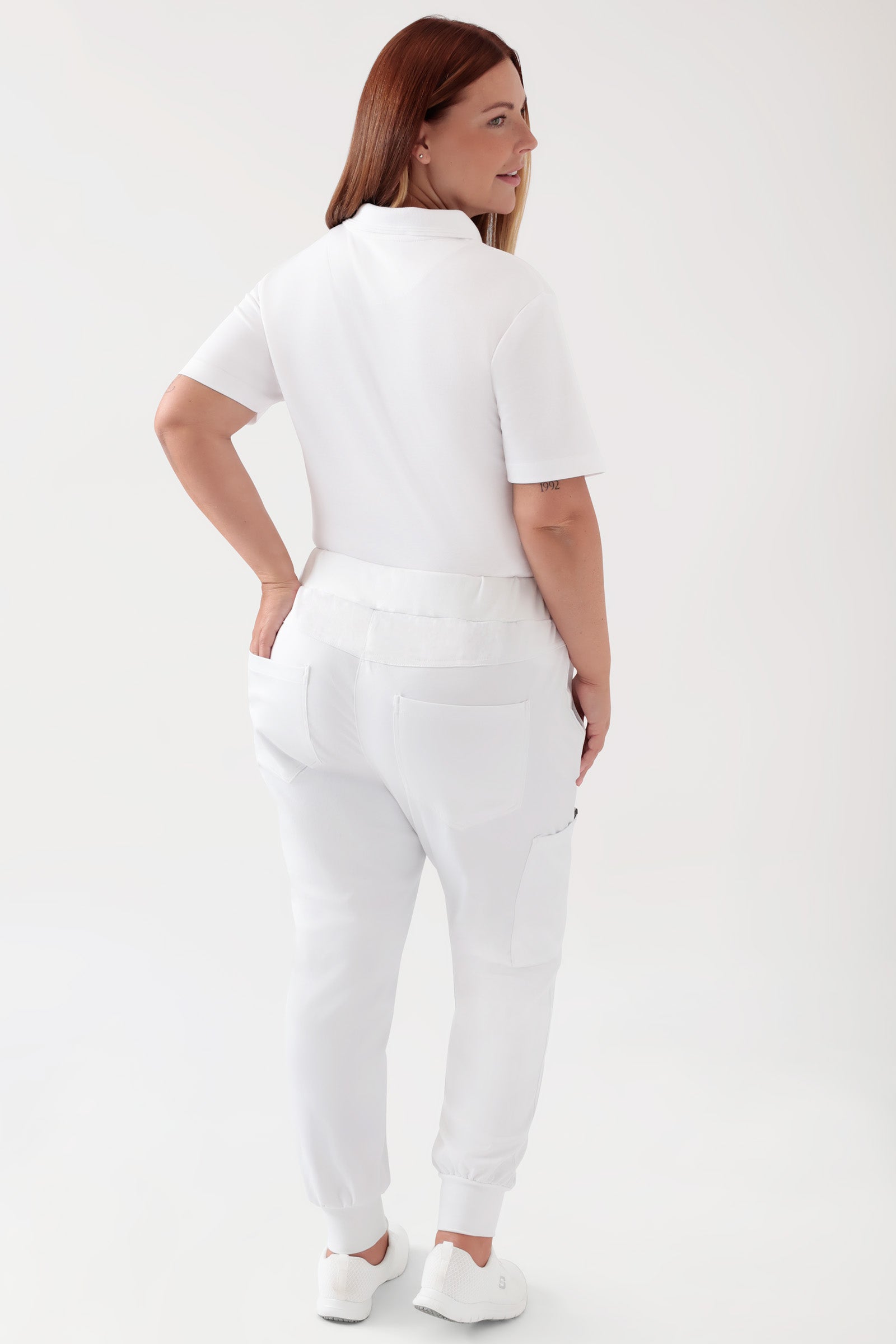 COMFY FLEX Hose Damen - Jogpants weiss, Vue de dos Le mannequin mesure 173 cm et porte la taille XL