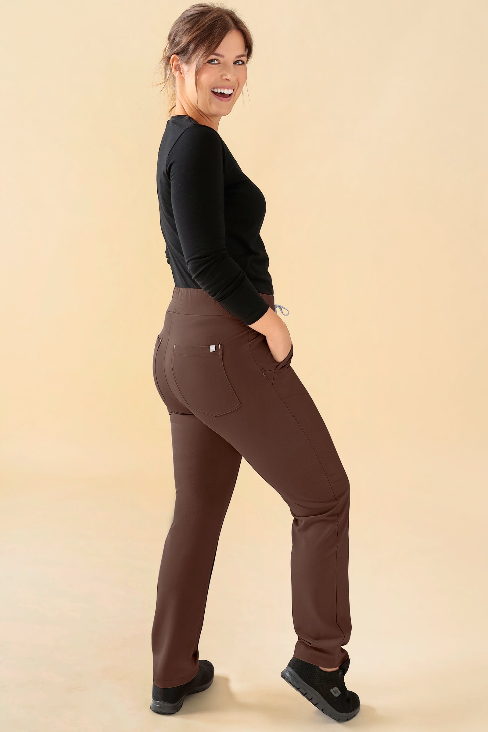 KAERE Hose Damen - gerader Saum Kurzgr. ohne Beintaschen coffee, Vue de dos