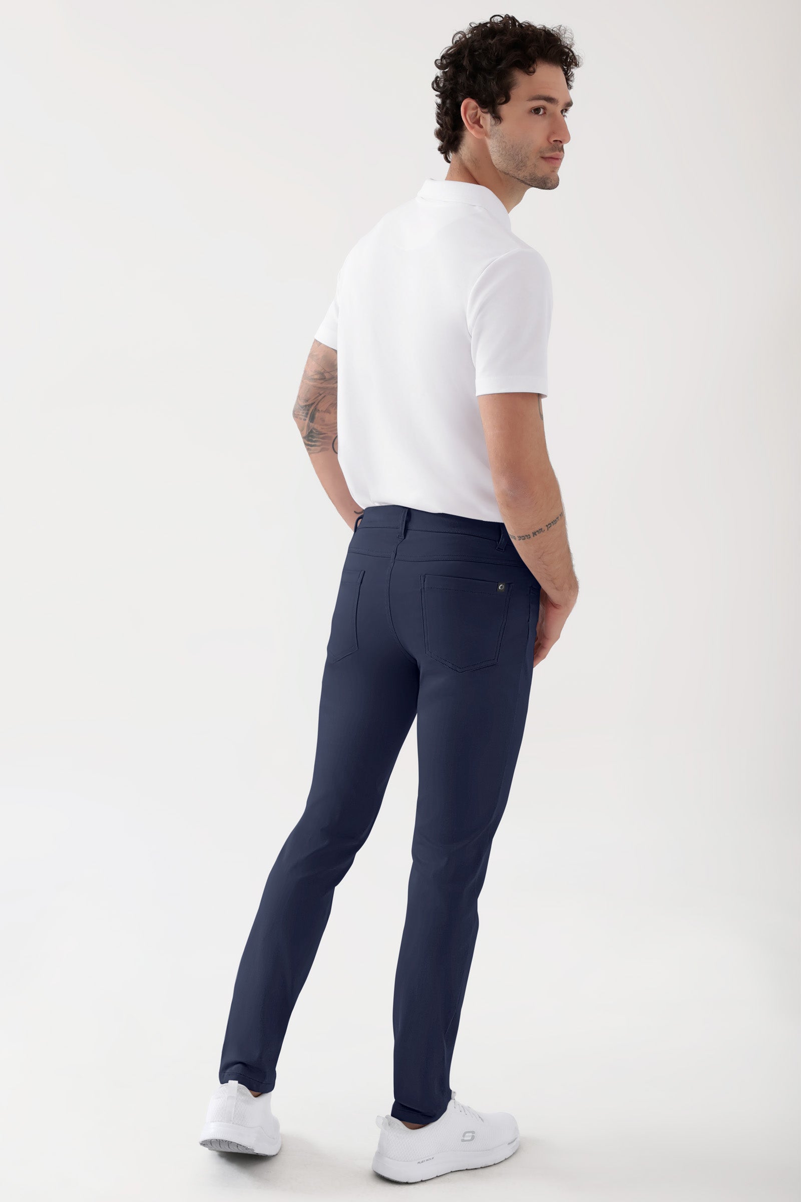 COMFY FLEX 5-Pocket Hose Herren - schlankes Bein navy, Rückansicht Das Model ist 188 cm groß und trägt Grösse 48