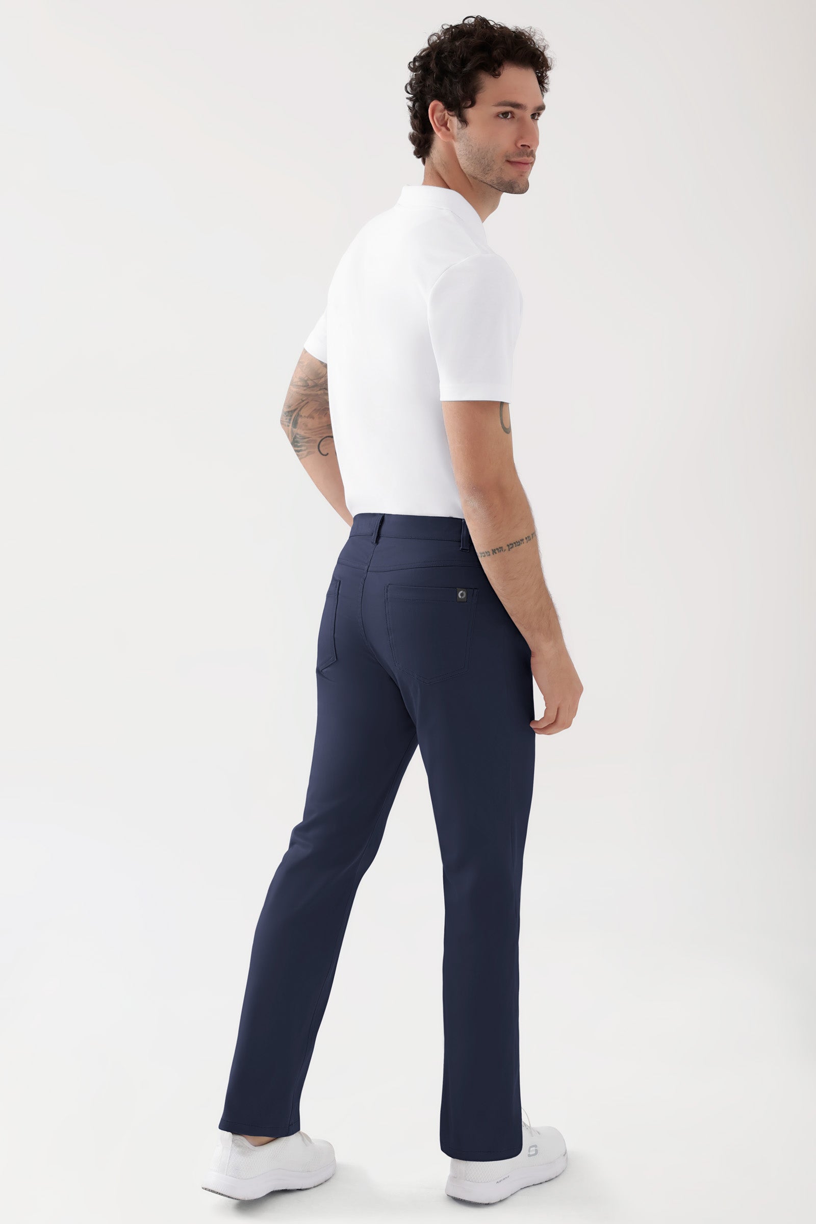 COMFY FLEX 5-Pocket Hose Herren - gerades Bein navy, Rückansicht Das Model ist 188 cm groß und trägt Grösse 48