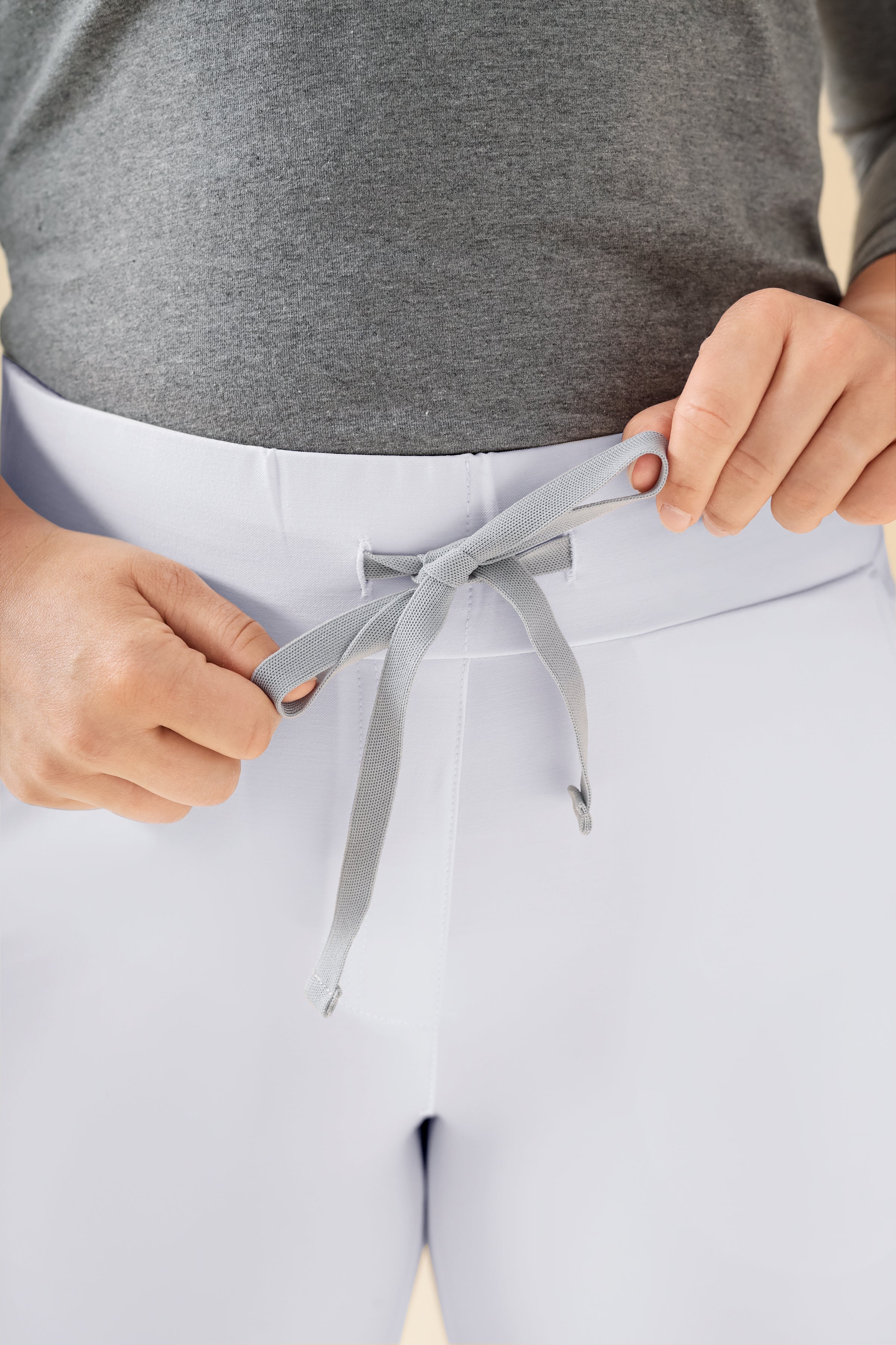 KAERE Hose Damen - Saumbündchen Kurzgr. ohne Beintaschen weiss