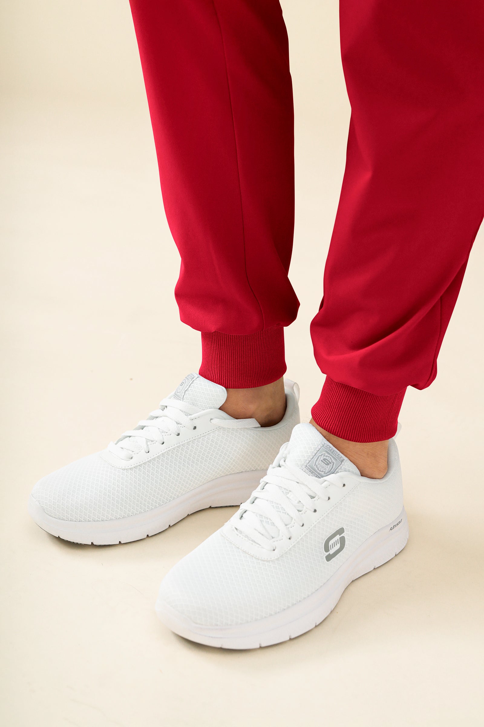 KAERE Hose Herren - Saumbündchen Kurzgr. mit Beintaschen rot