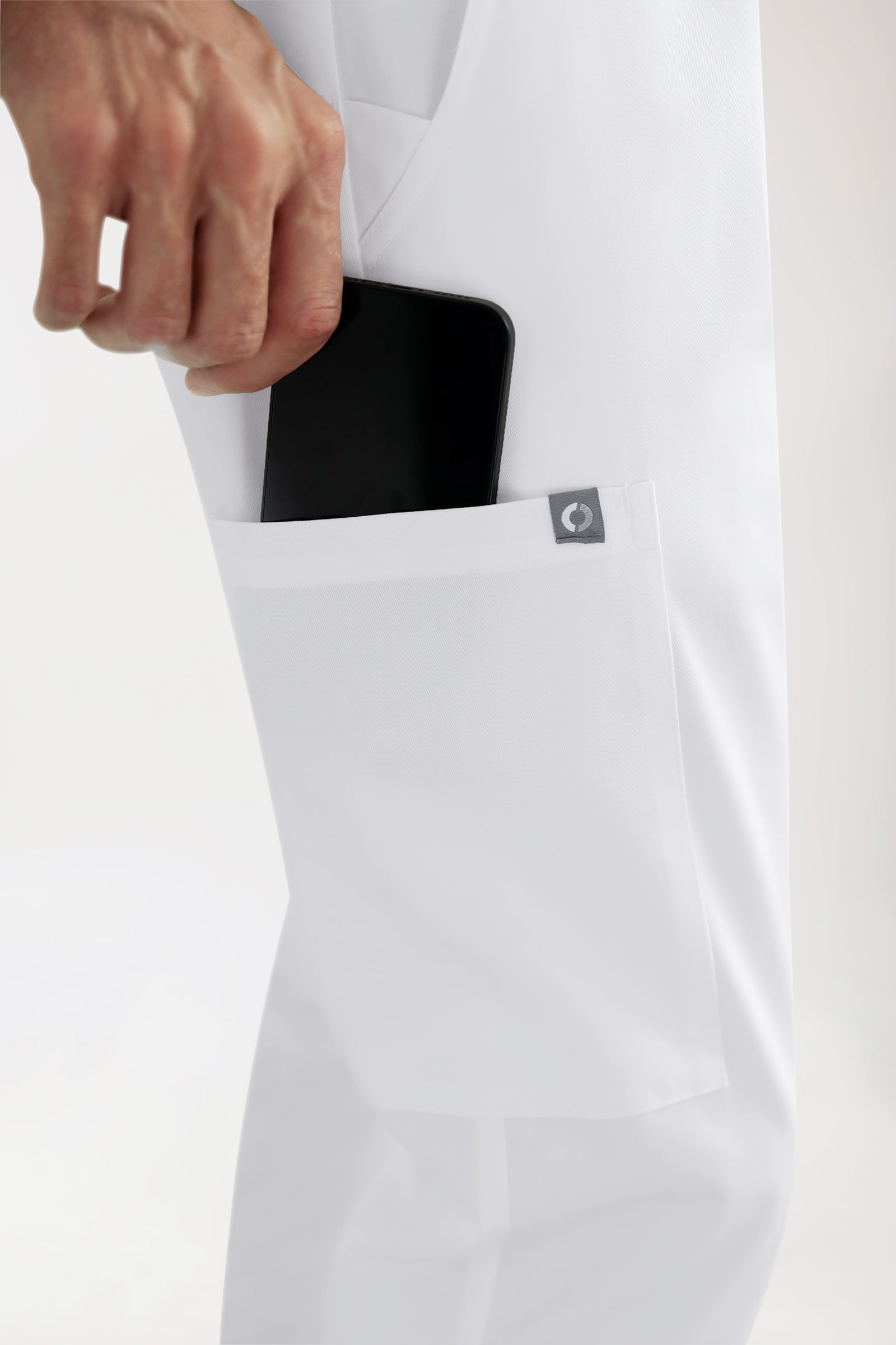 CORE Cargohose Herren - Jogpants Style weiss