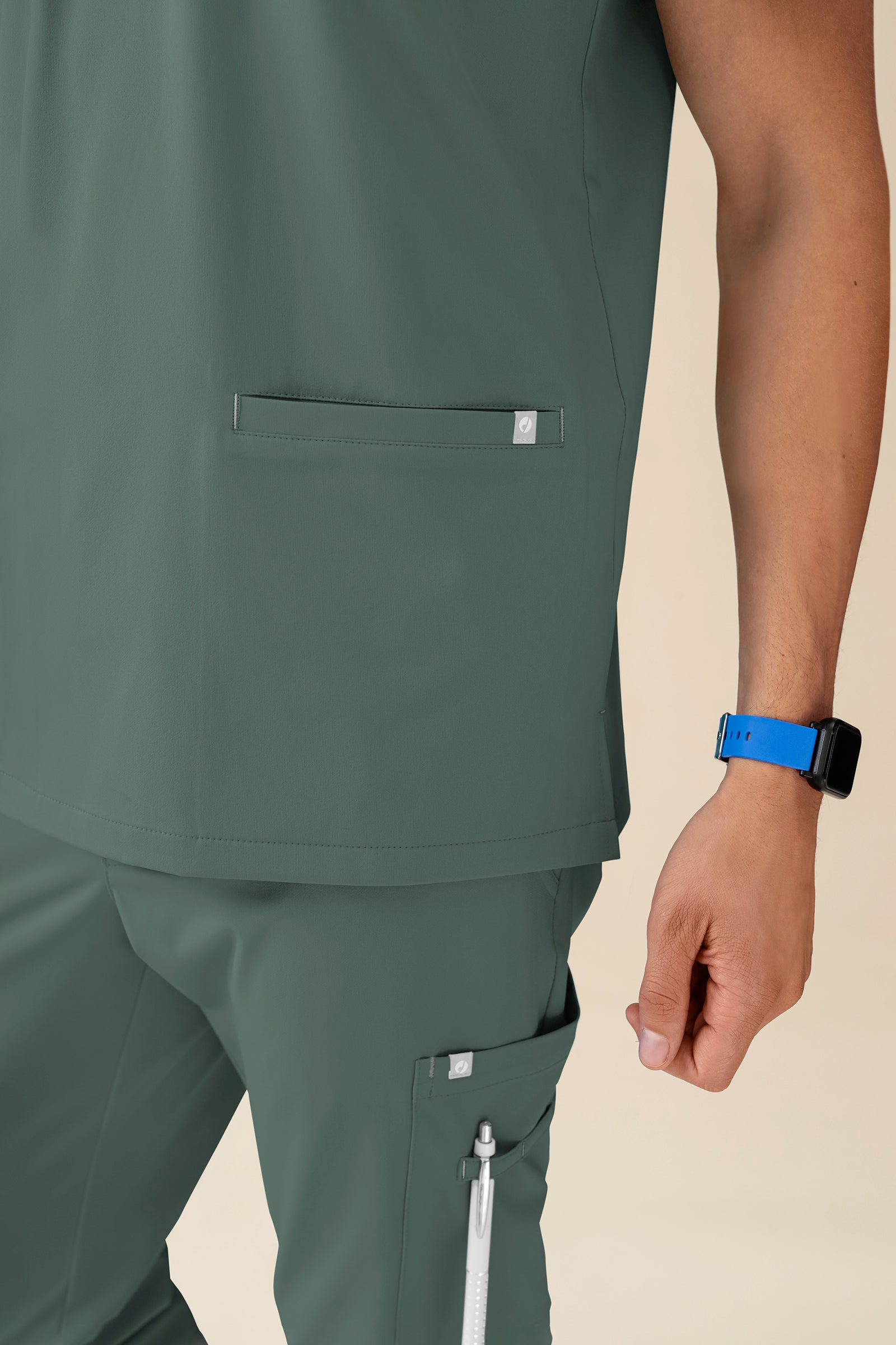 KAERE Schlupfkasack Herren - V-Ausschnitt dunkelgrün