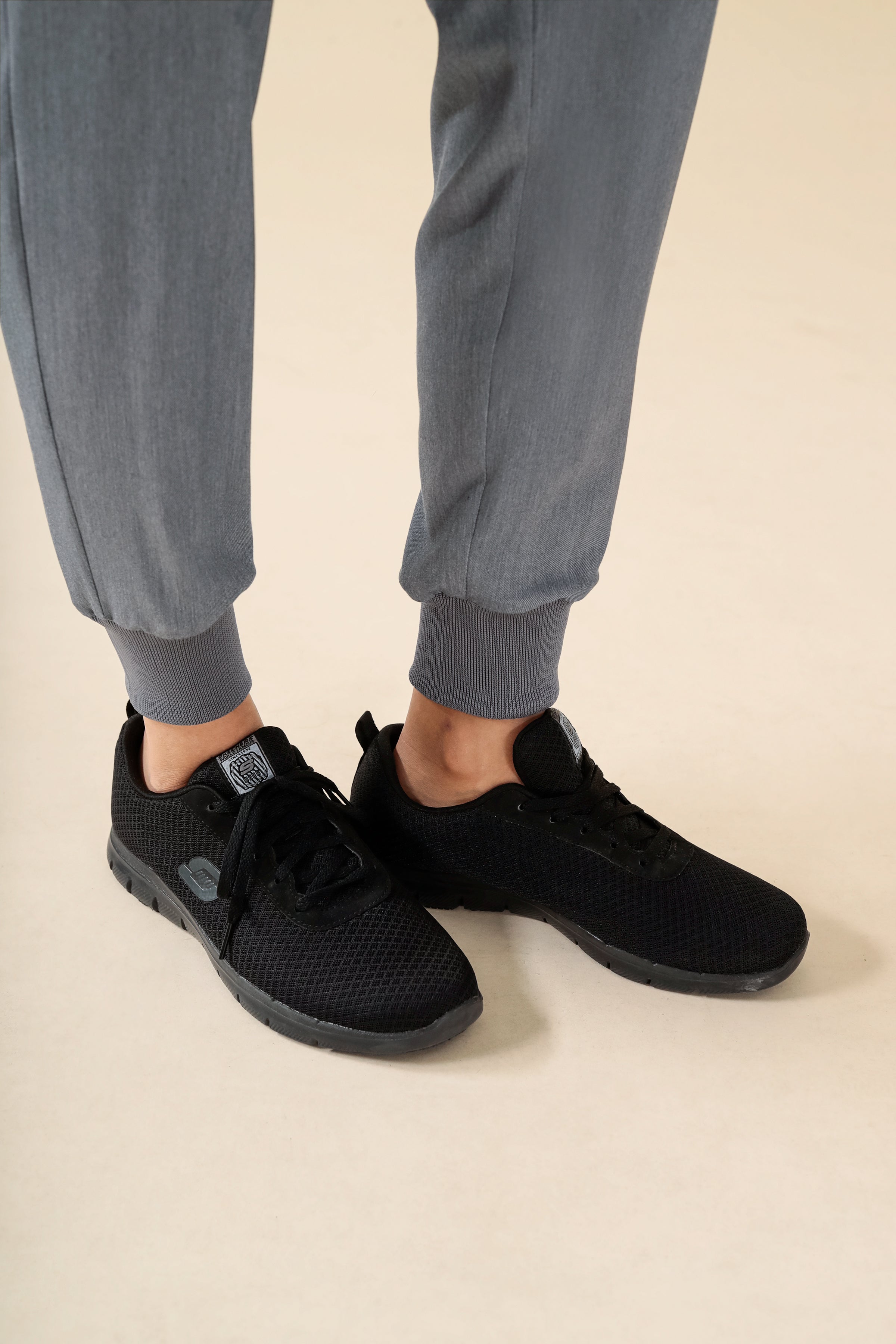 KAERE Hose Damen - Saumbündchen ohne Beintaschen grau melange