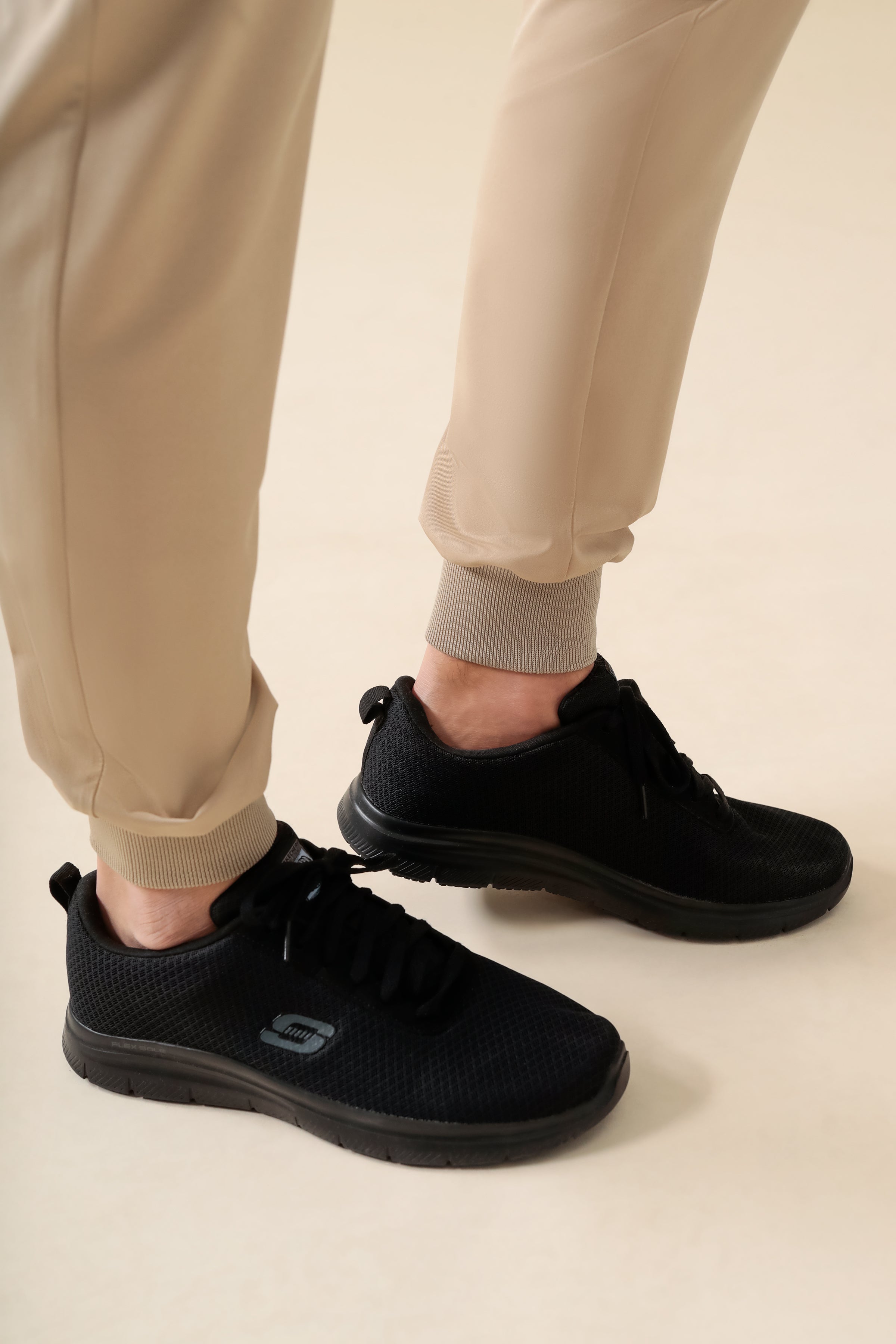 KAERE Hose Herren - Saumbündchen Kurzgr. mit Beintaschen sand