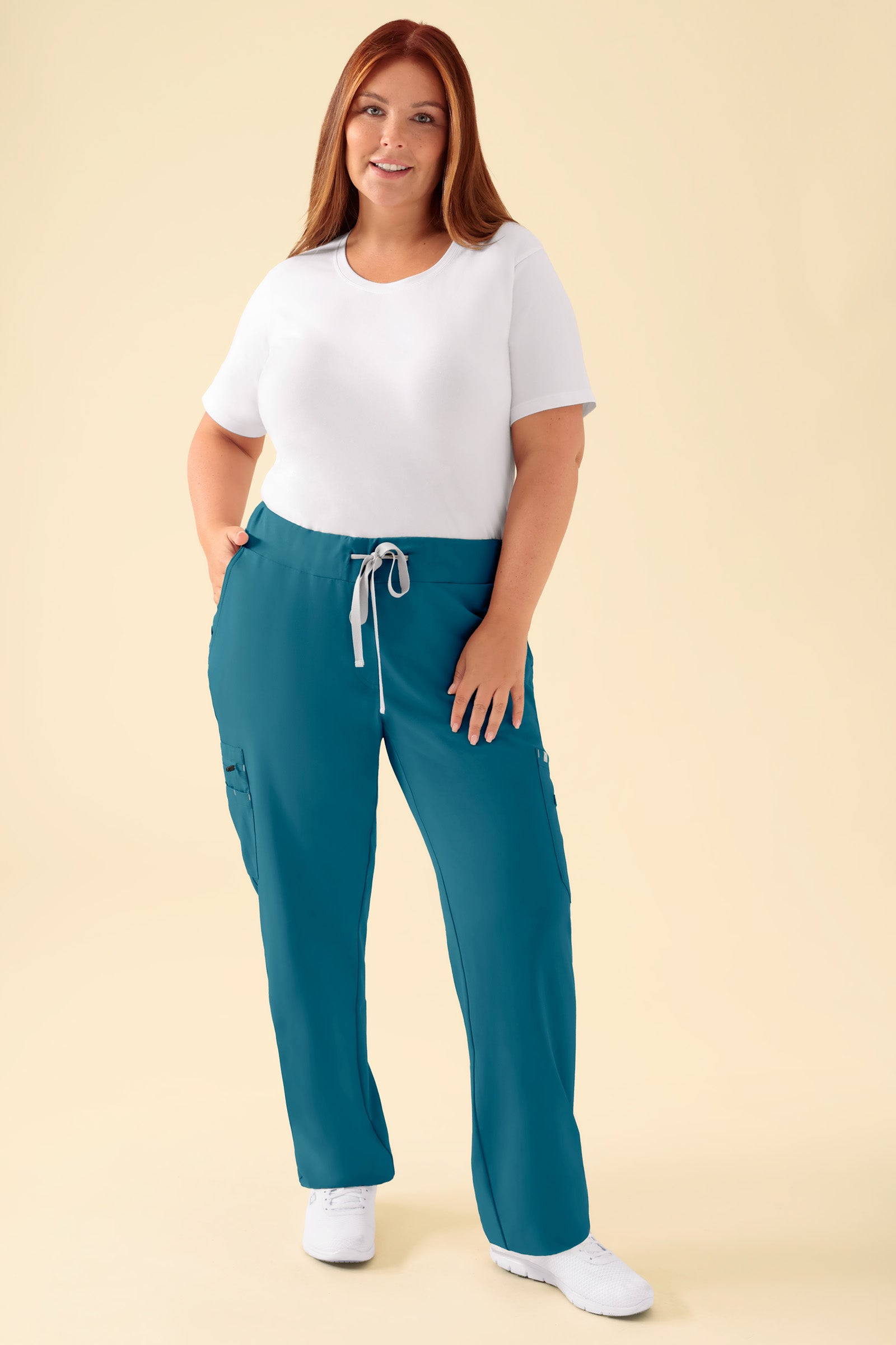 KAERE Hose Damen - gerader Saum mit Beintaschen petrol, Vue de face Le mannequin mesure 173 cm et porte la taille XL
