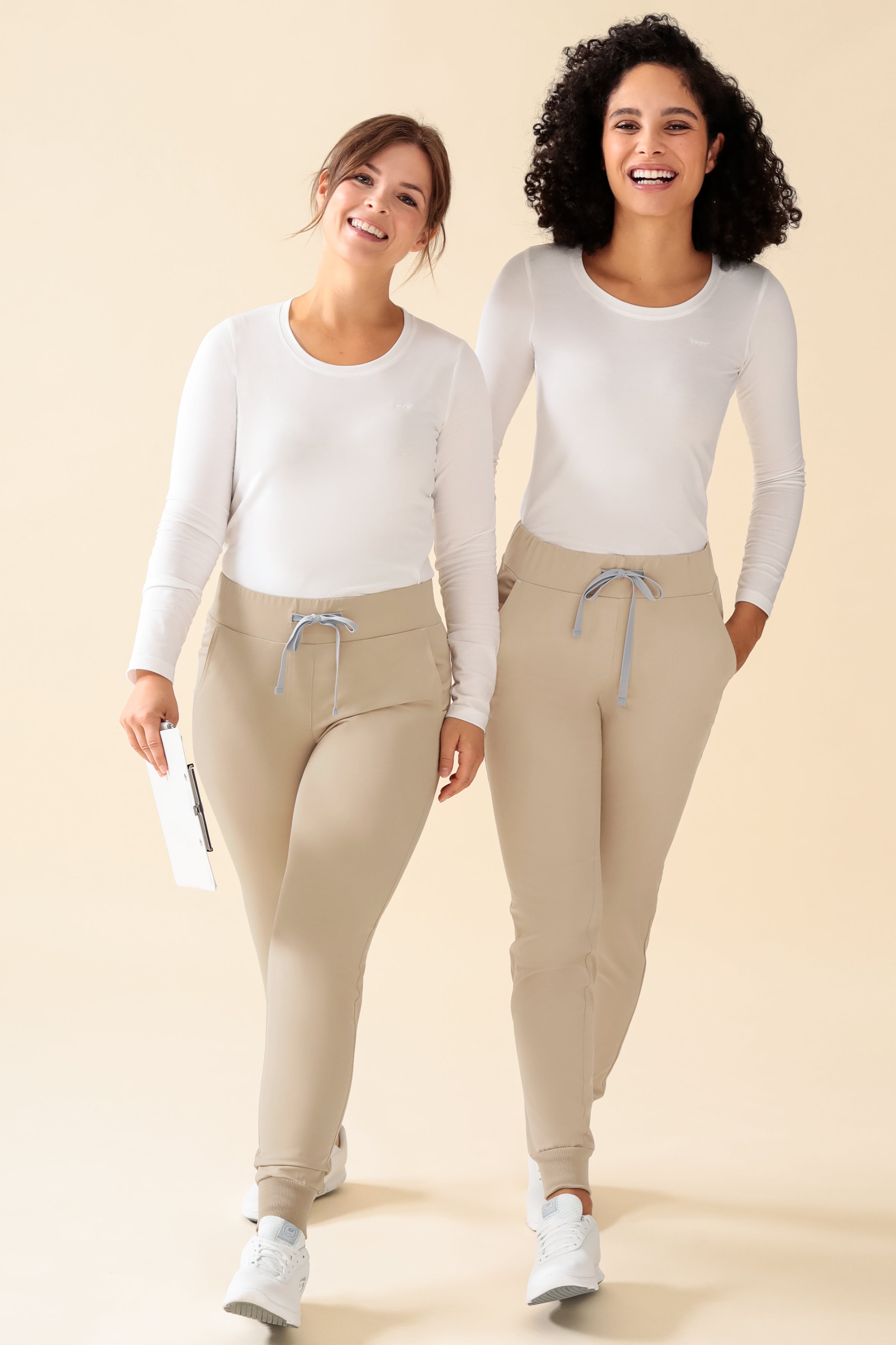 KAERE Hose Damen - Saumbündchen Kurzgr. ohne Beintaschen sand