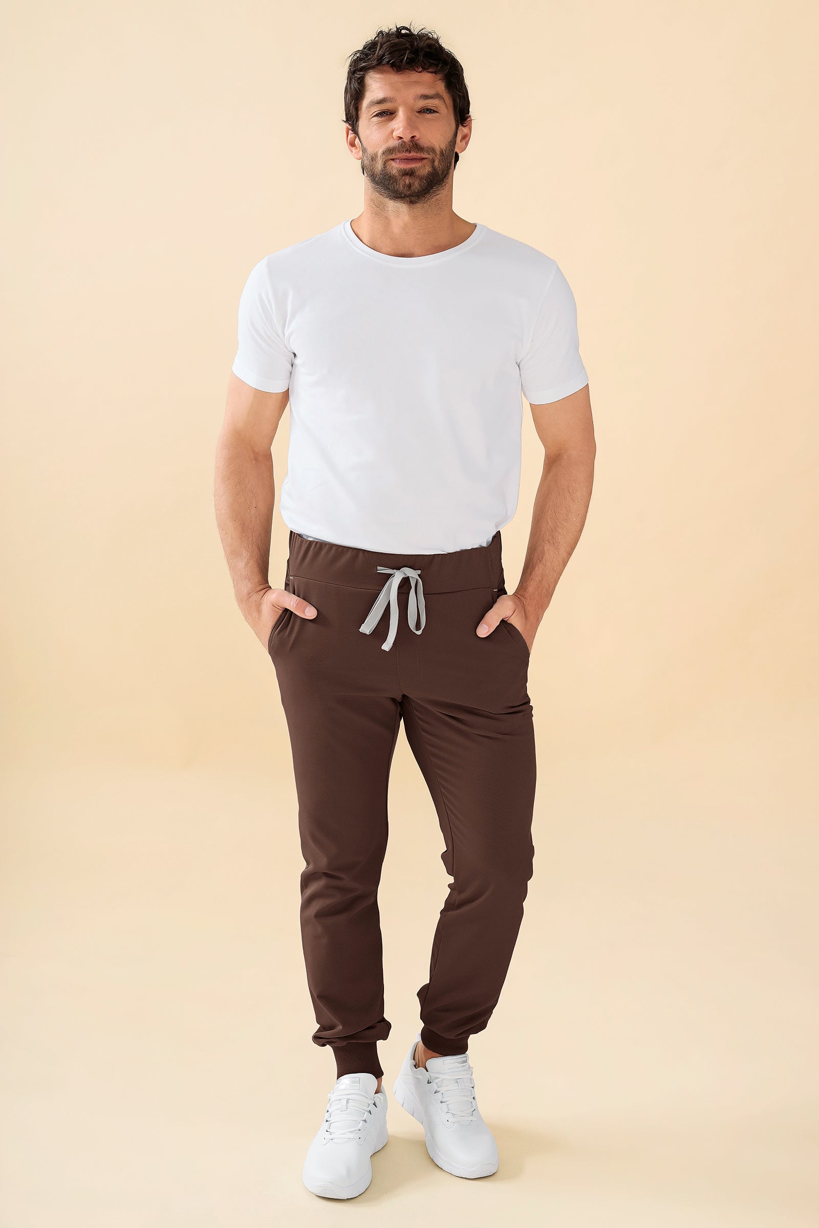 KAERE Hose Herren - Saumbündchen Kurzgr. ohne Beintaschen coffee, Vorderansicht