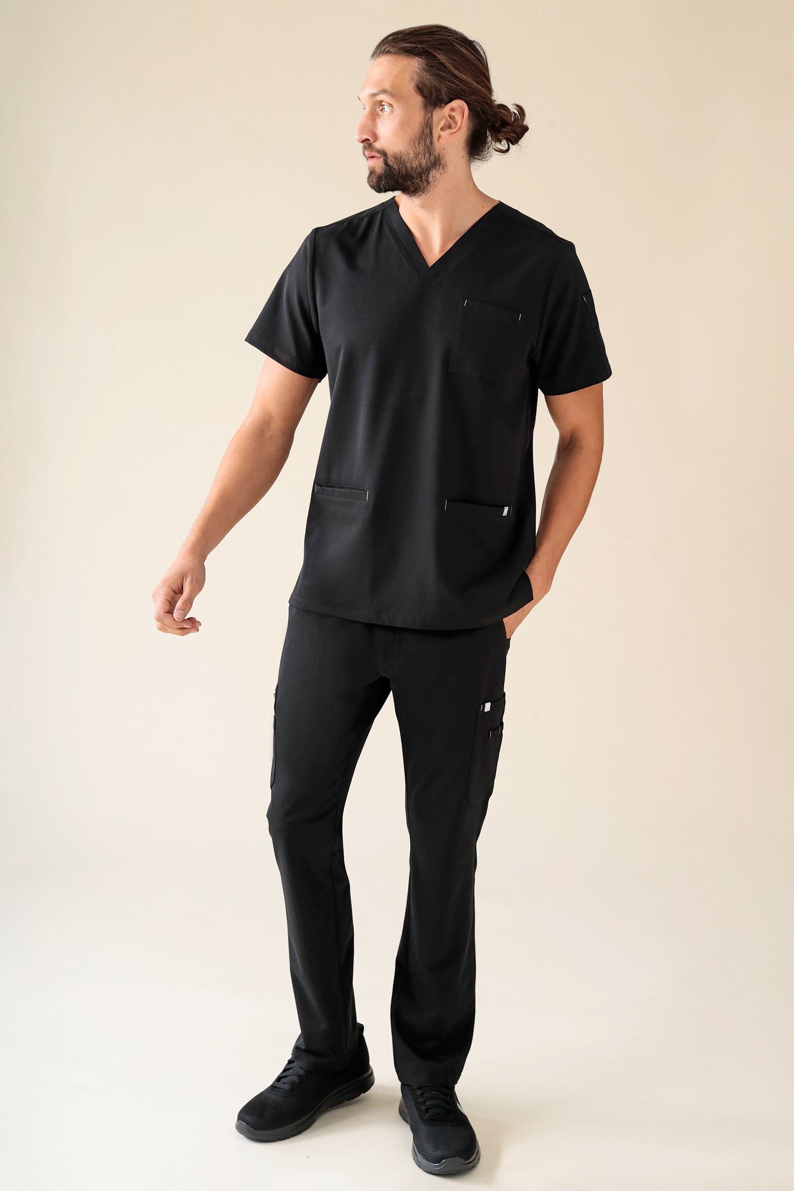 KAERE Hose Herren - gerader Saum mit Beintaschen schwarz, Vue de face