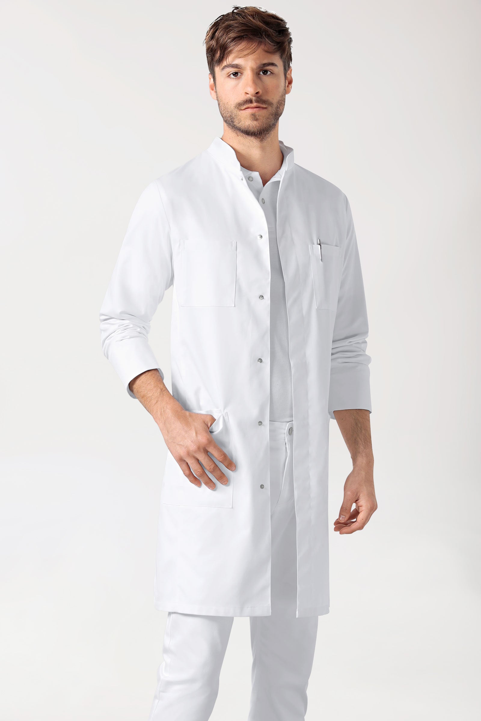 Mantel Herren - Druckknopfleiste - Stehkragen weiss, Vorderansicht