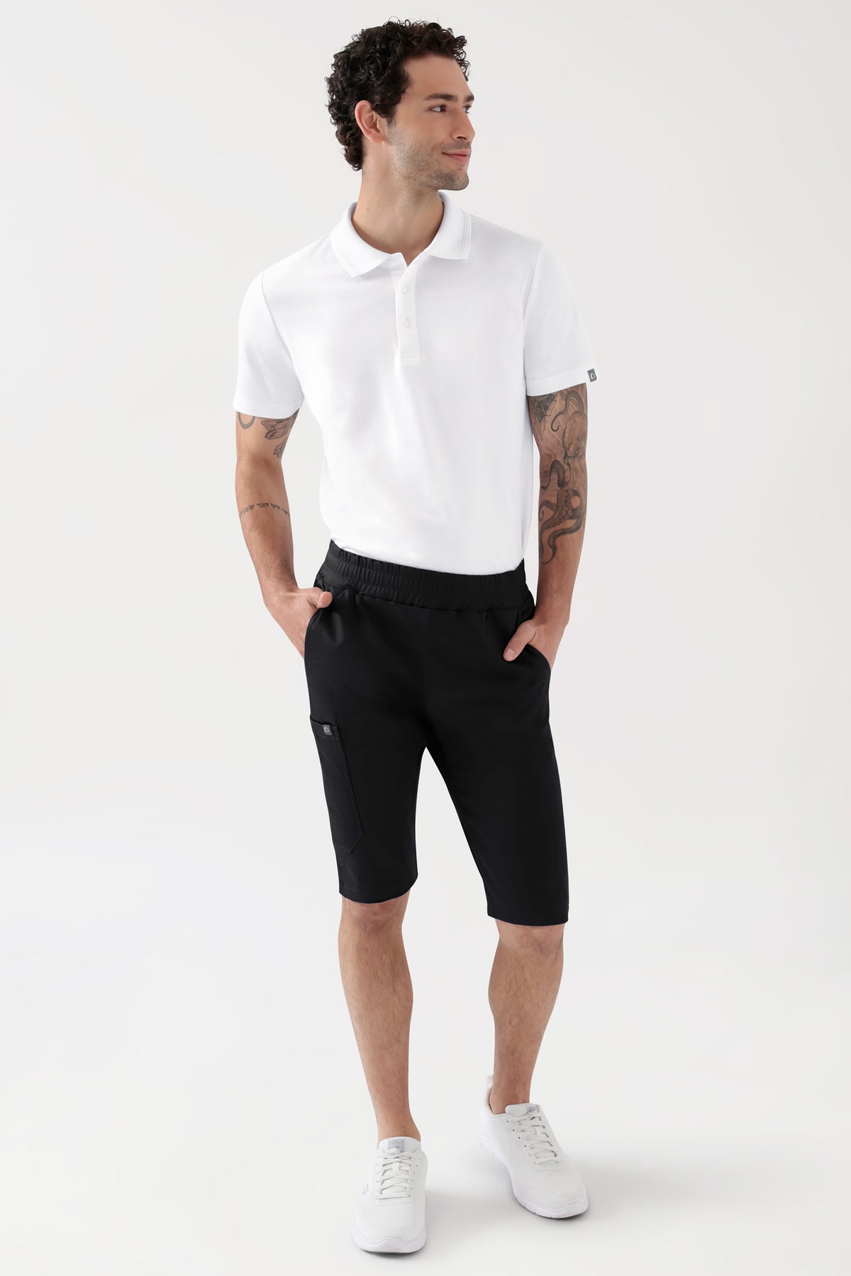 COMFY FLEX Stretch Hose Unisex - Bermuda schwarz, Vorderansicht Das Model ist 188 cm groß und trägt Grösse M