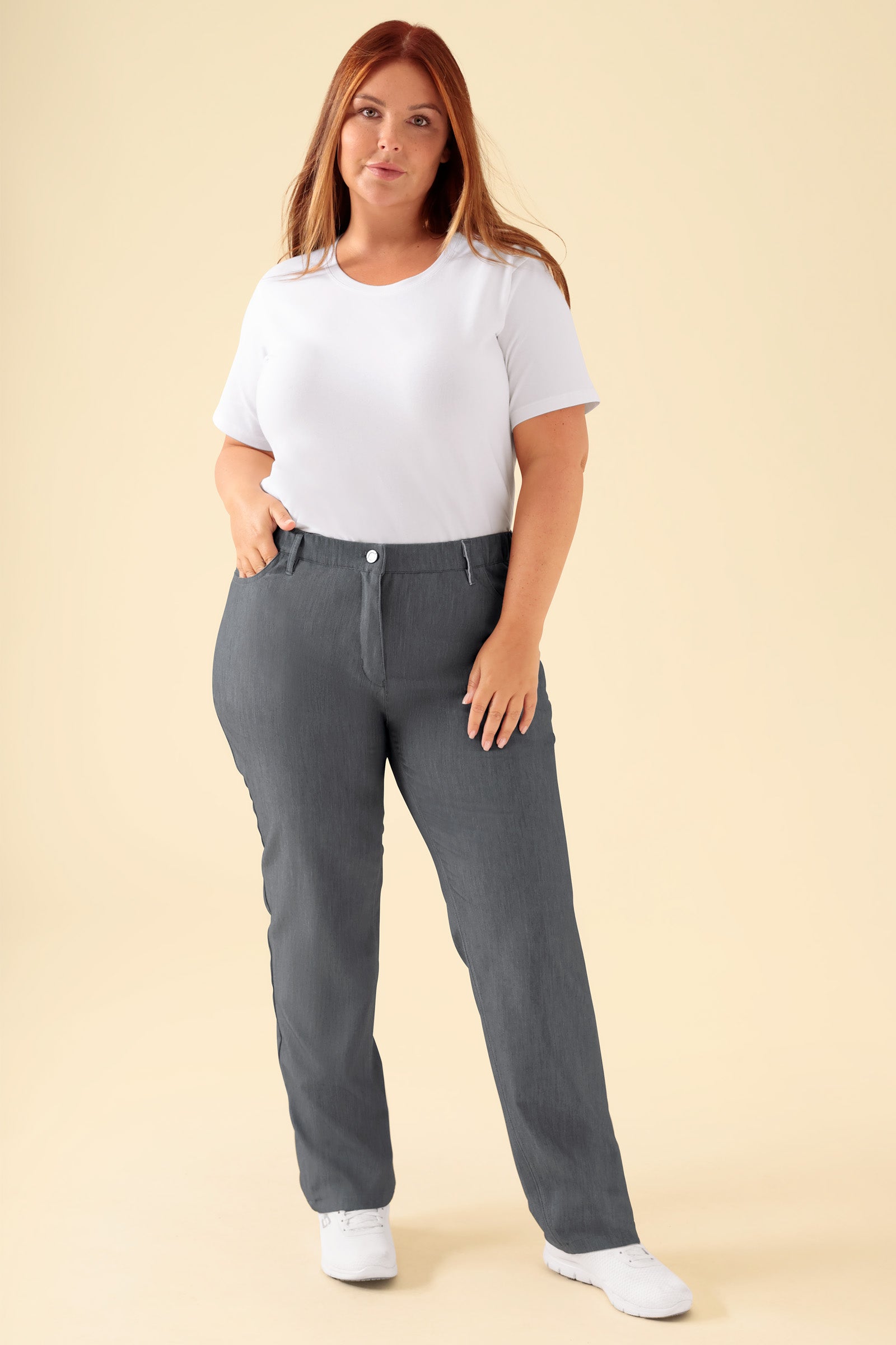 KAERE Hose Damen - 5-Pocket grau melange, Vorderansicht Das Model ist 173 cm groß und trägt Grösse XL