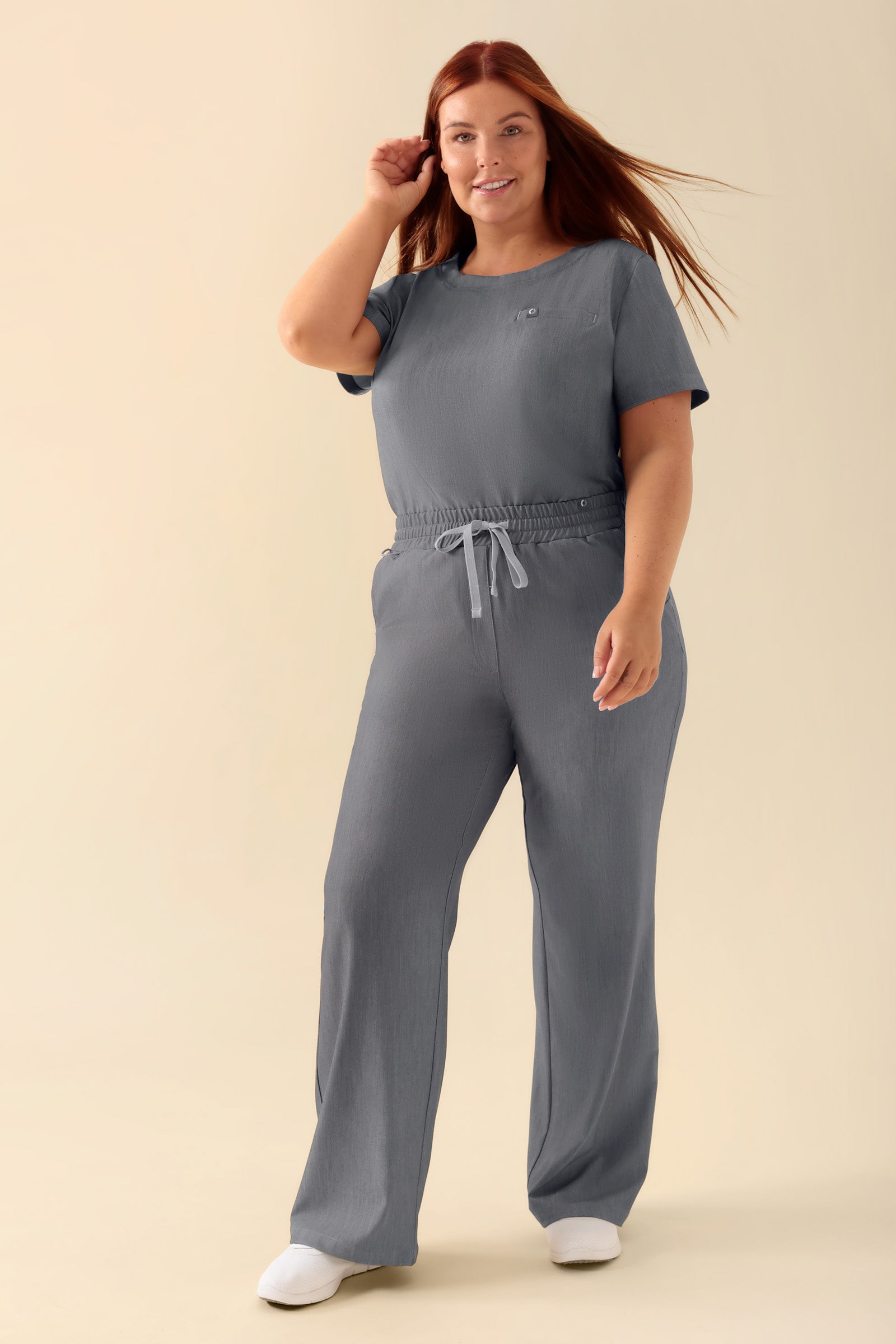 KAERE Hose Damen - weites Bein grau melange, Vorderansicht Das Model ist 173 cm groß und trägt Grösse XL