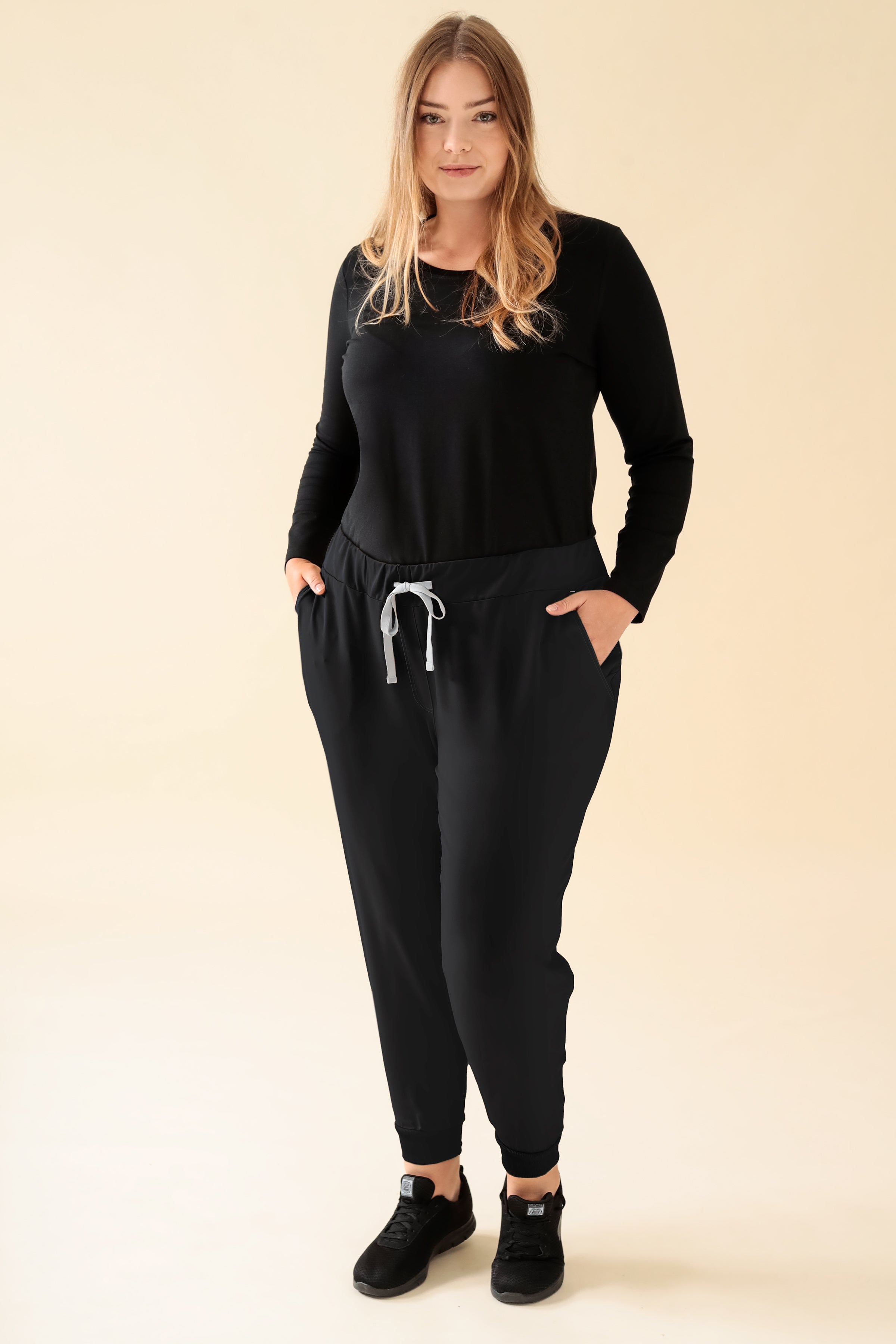 KAERE Hose Damen - Saumbündchen ohne Beintaschen schwarz, Vue de face