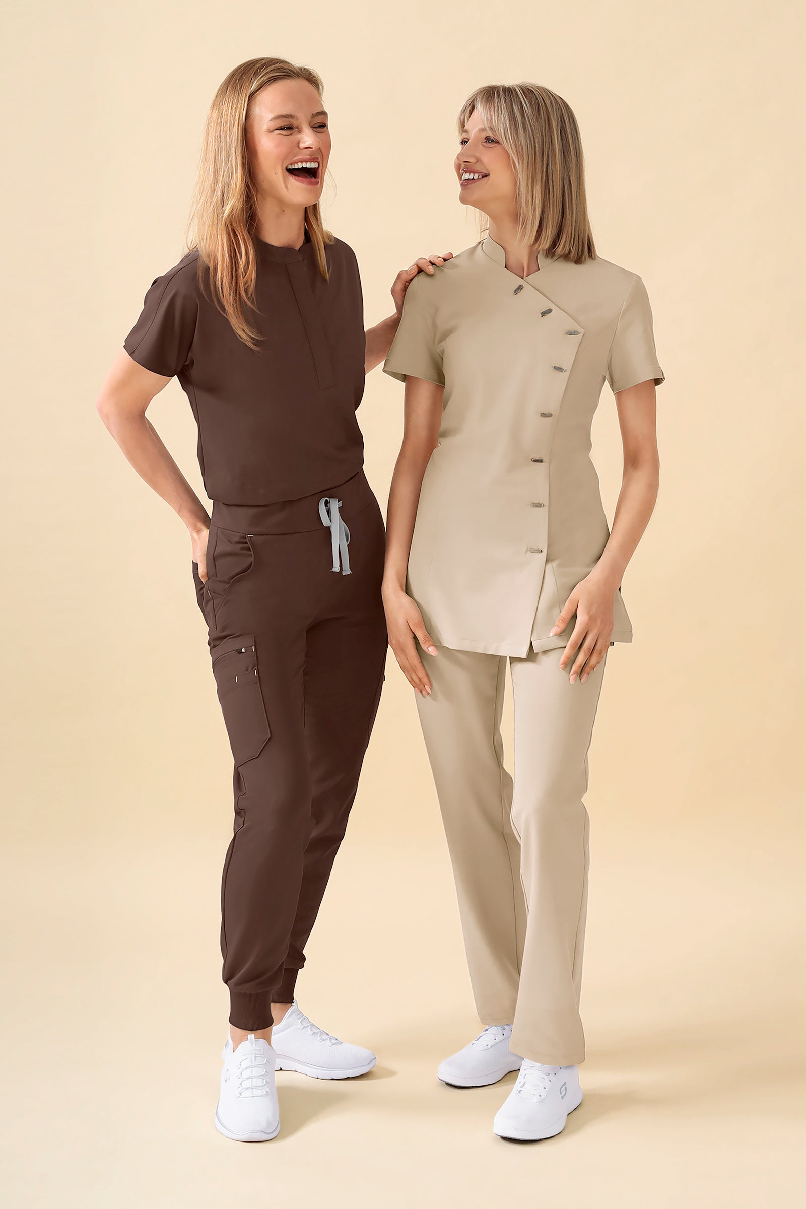 KAERE Kasack Damen - asymmetrische Knopfleiste sand