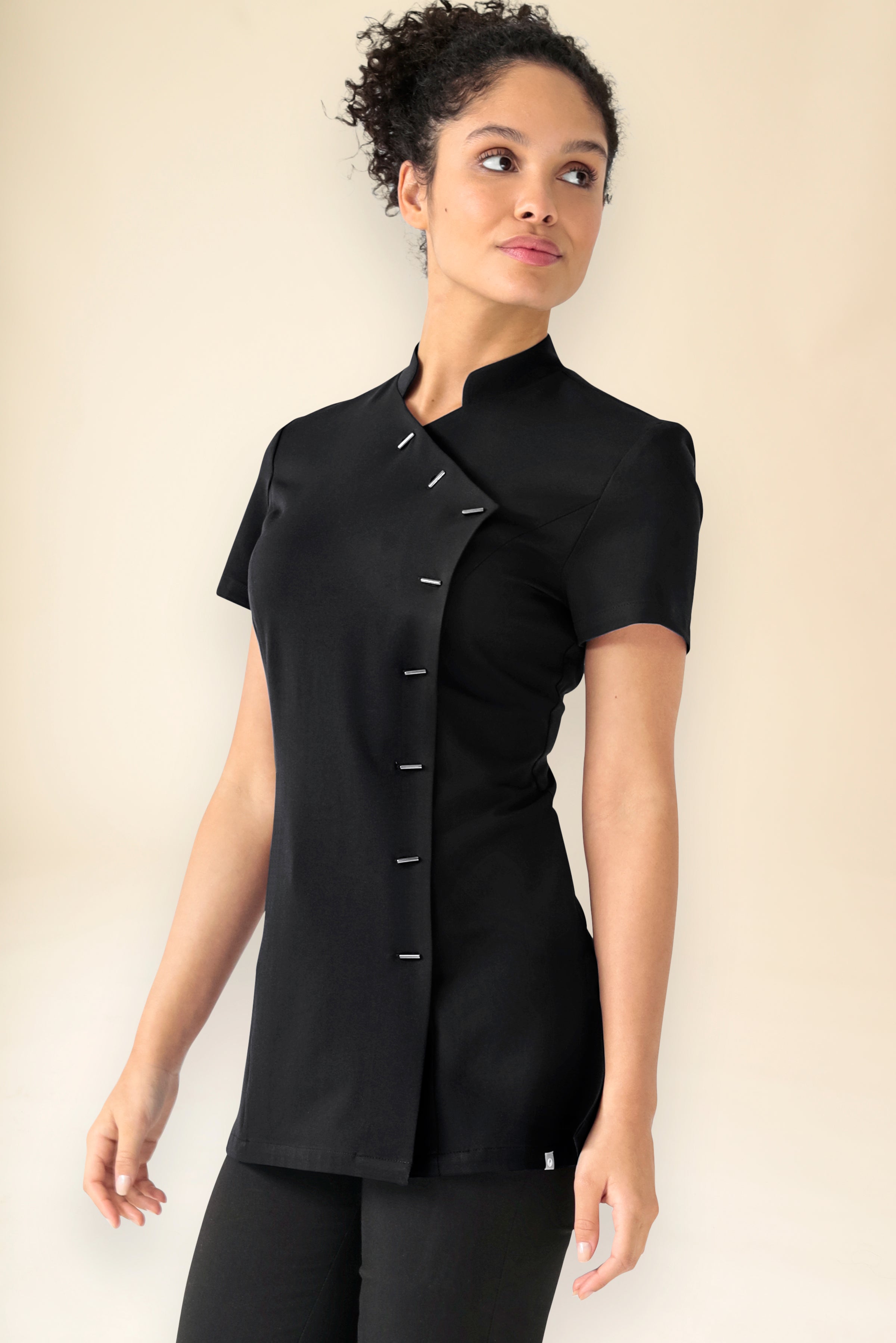 KAERE Kasack Damen - asymmetrische Knopfleiste schwarz