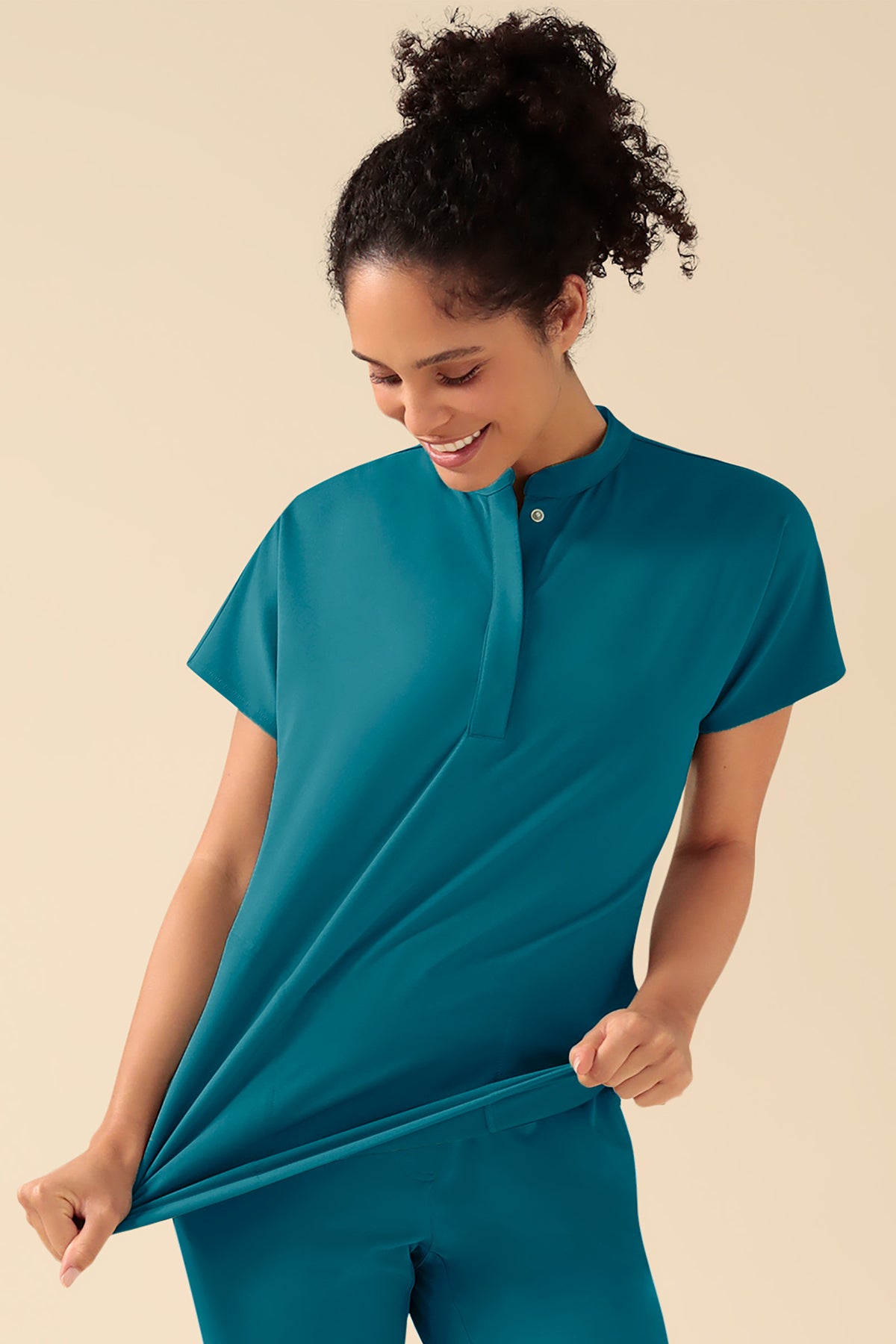 KAERE Schlupfkasack Damen - Stehkragen petrol, Vue de face Le mannequin mesure 176 cm et porte la taille S