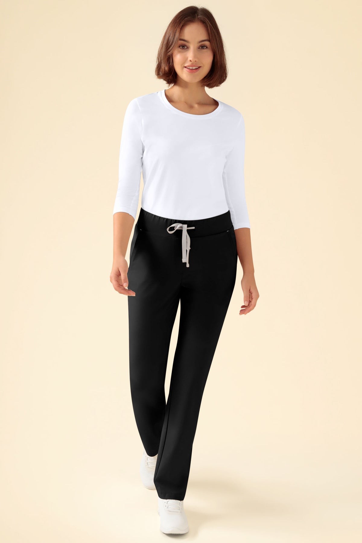 KAERE Hose Damen - gerader Saum ohne Beintaschen schwarz, Vorderansicht Das Model ist 177 cm groß und trägt Grösse S
