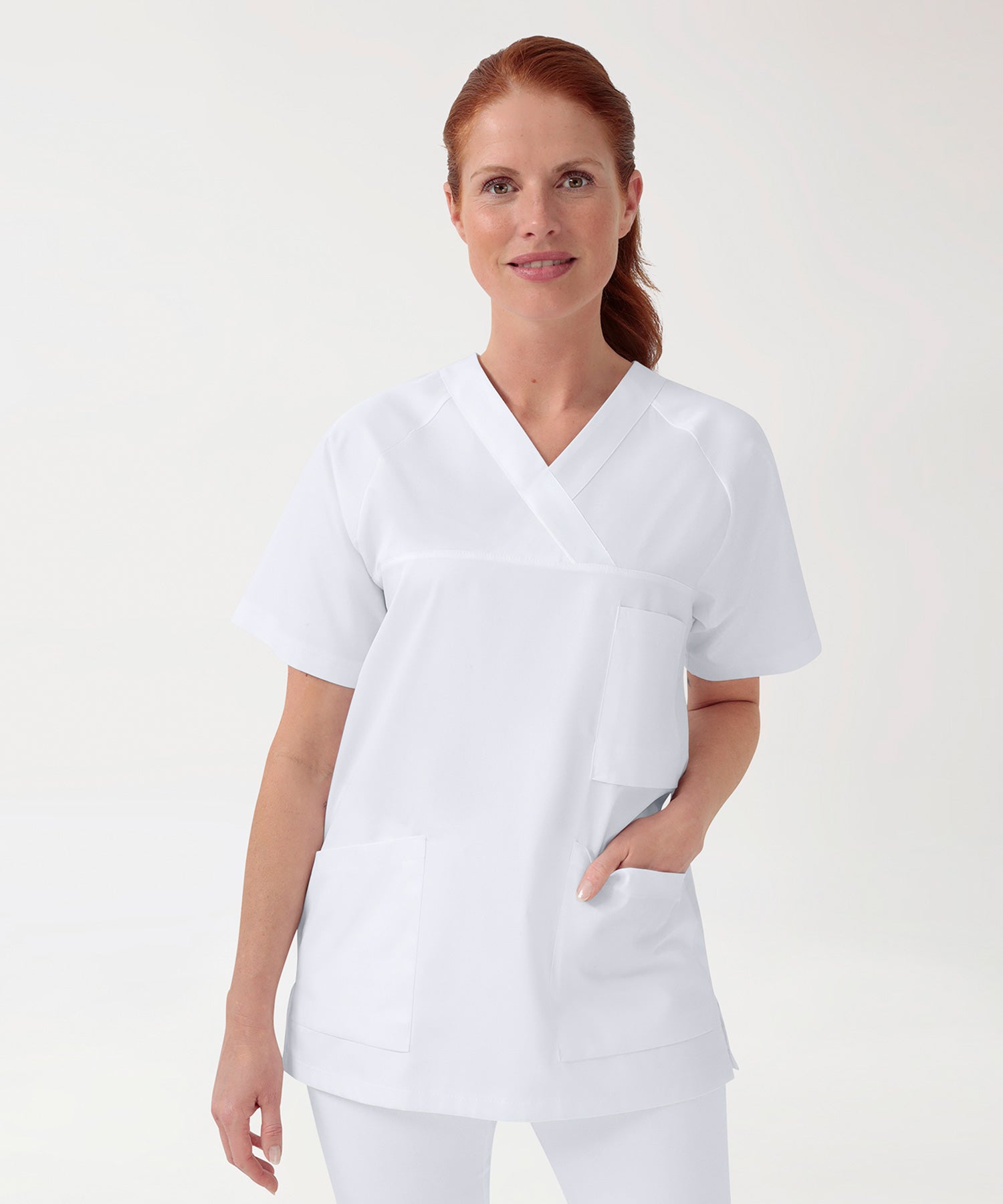 Damen Modell Schlupfkasack in der Farbe weiss