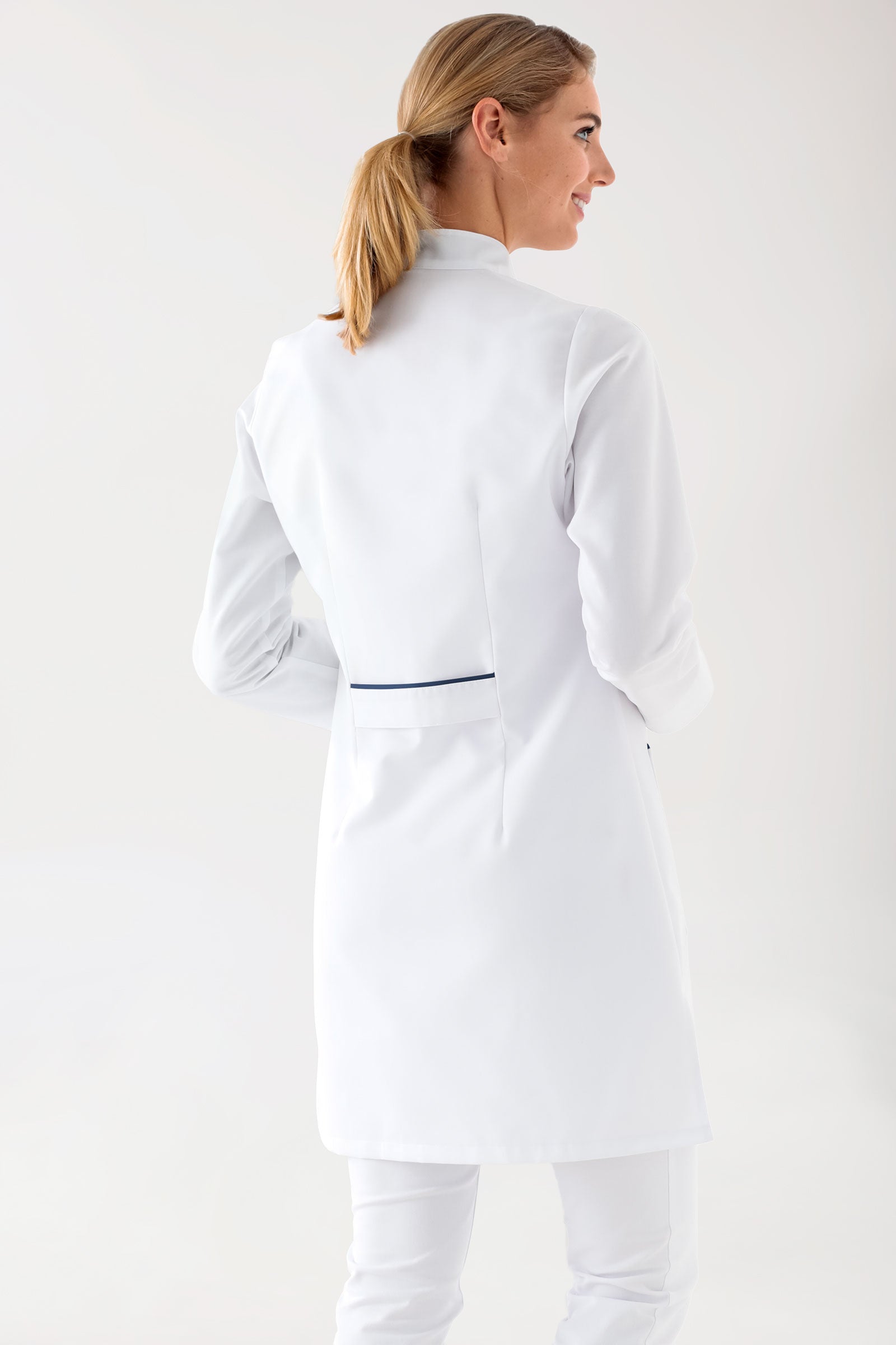 Kurzmantel Damen - Stehkragen weiss/navy, Rückansicht 