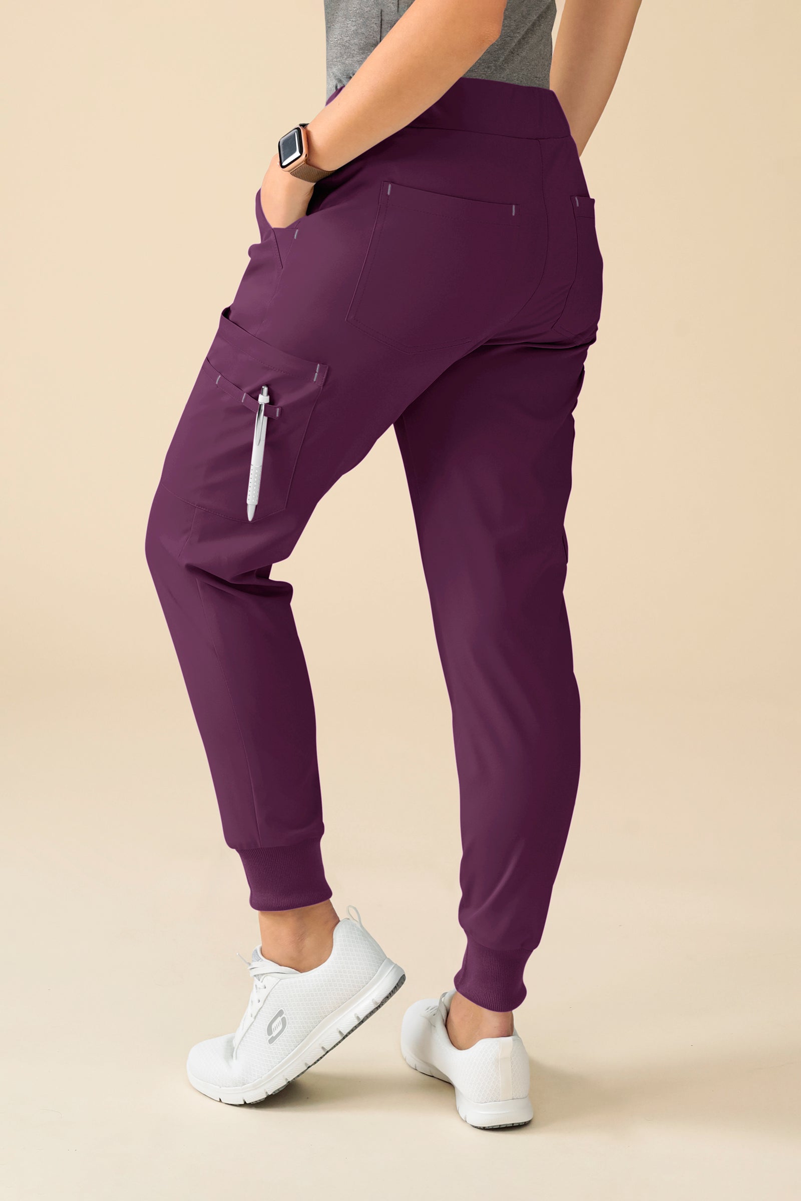 KAERE Hose Damen - Saumbündchen Kurzgr. mit Beintaschen pflaume, Rückansicht 