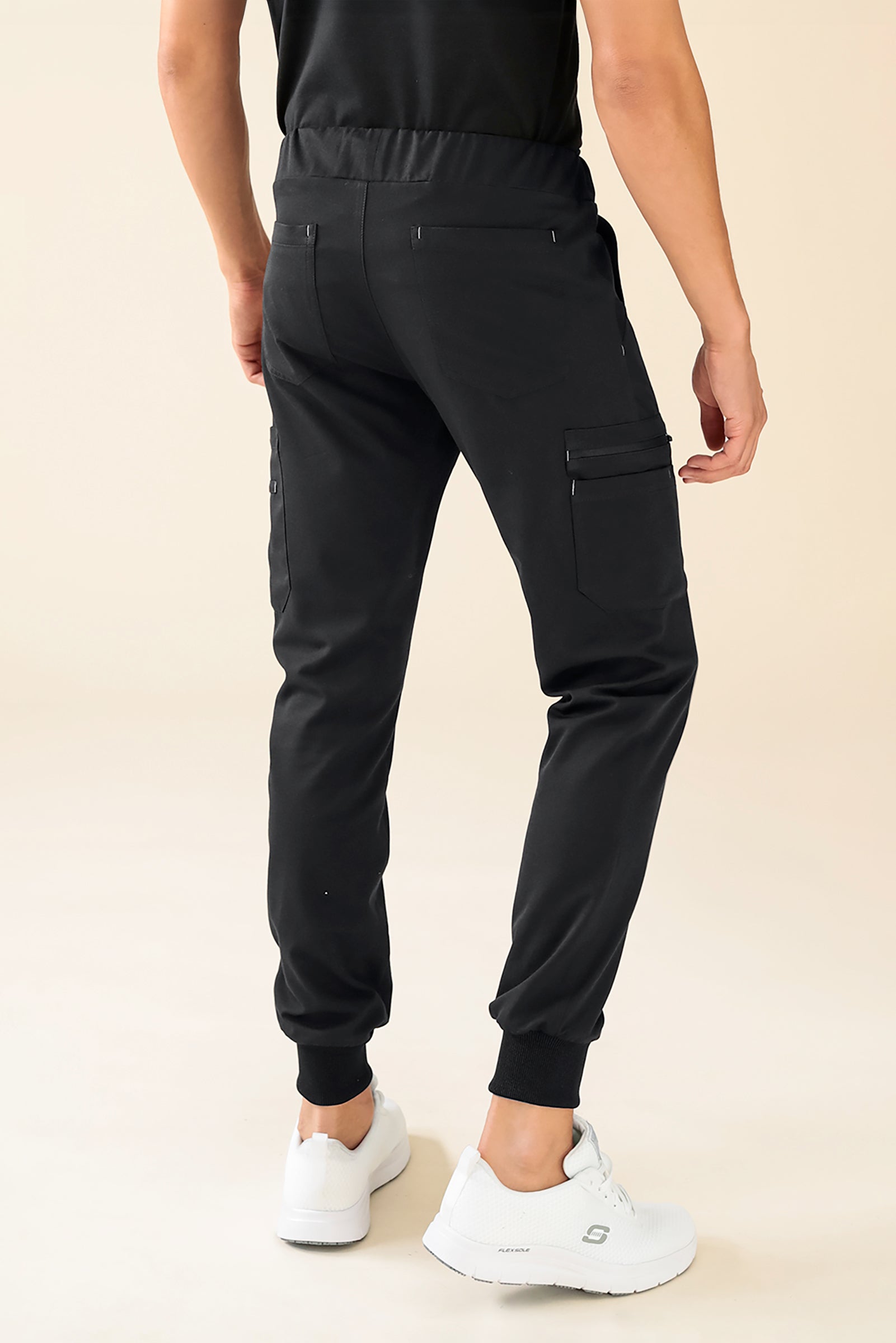 KAERE Hose Herren - Saumbündchen mit Beintaschen schwarz