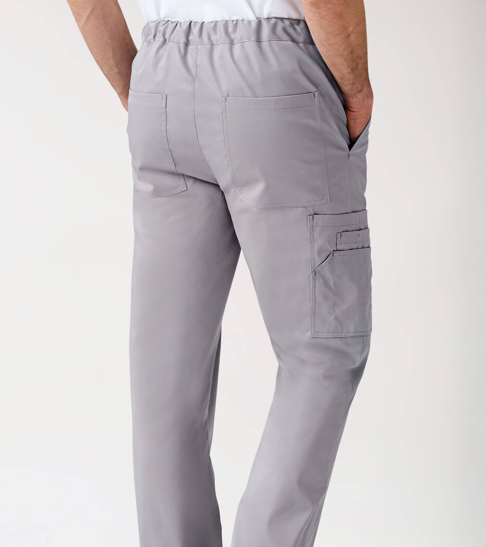 Nahaufnahme graue Herren-Cargohose