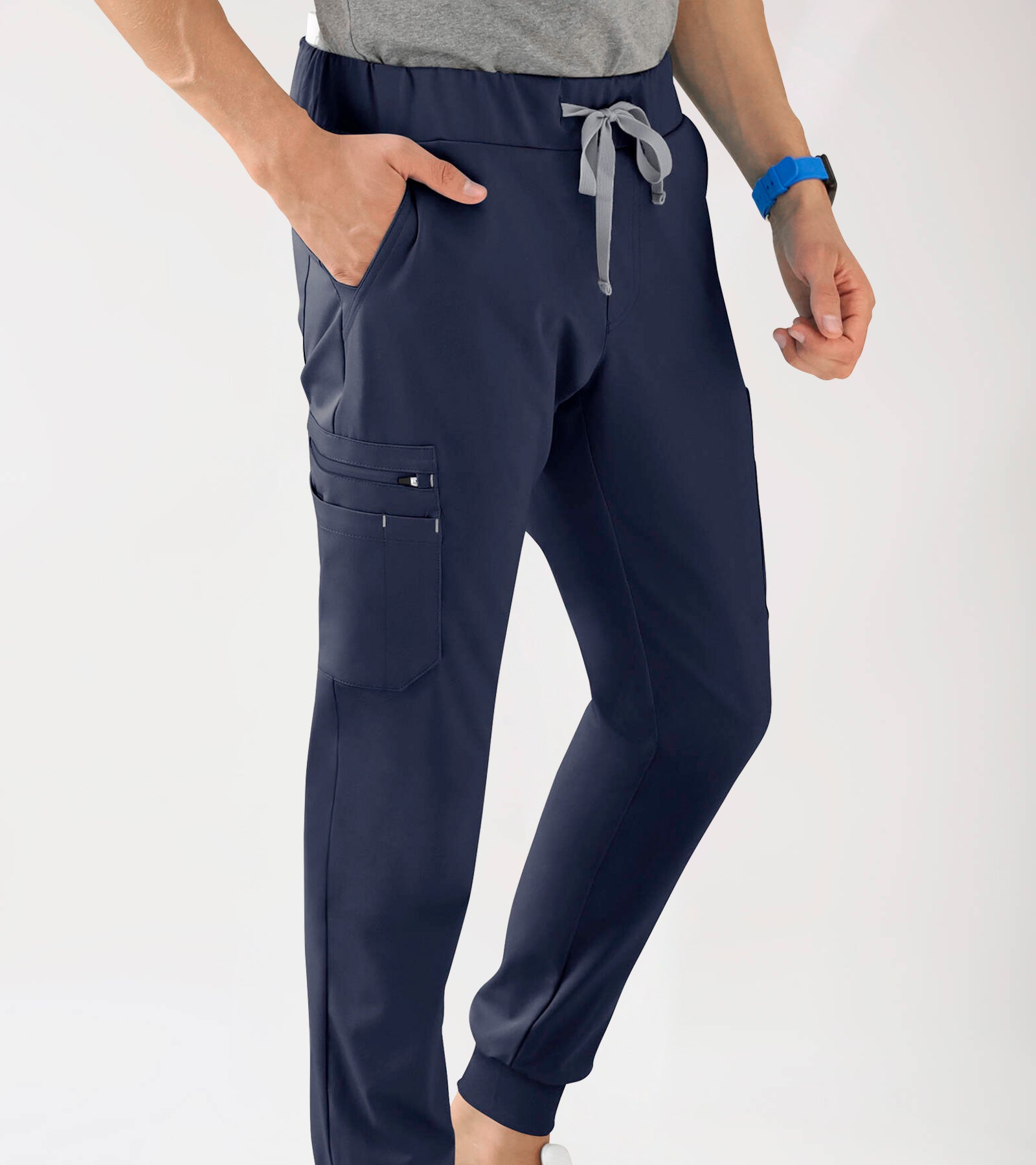 Nahaufnahme dunkelblaue Herren-Jogpants