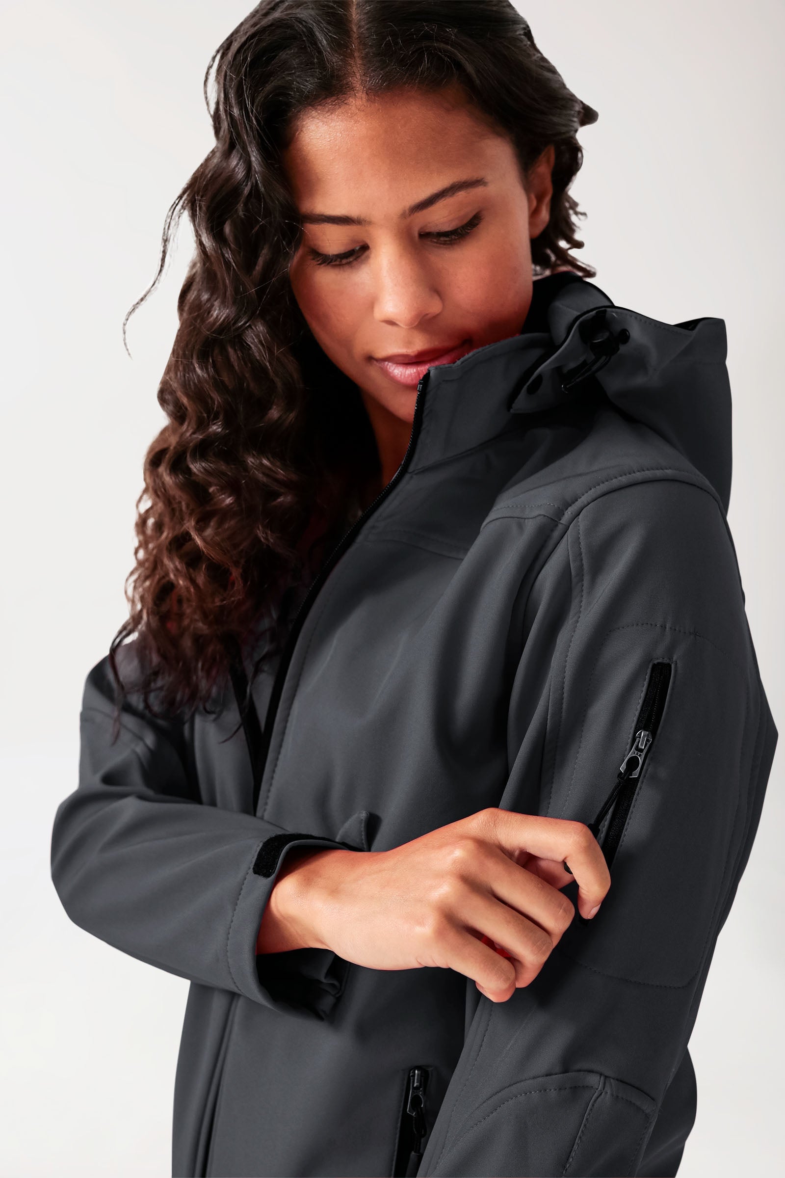 Softshell Jacken Unisex - mit Kapuze erzgrau