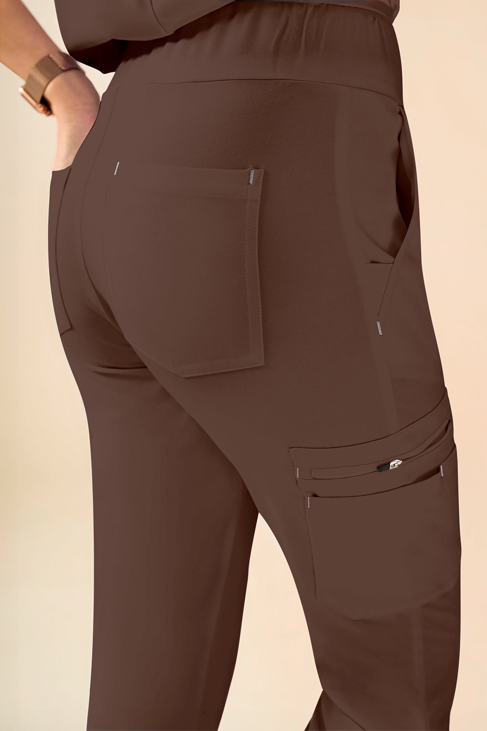 KAERE Hose Damen - gerader Saum Kurzgr. mit Beintaschen coffee