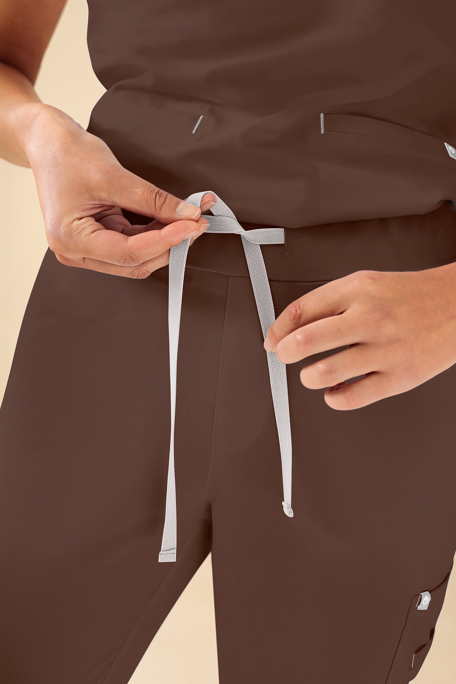 KAERE Hose Damen - gerader Saum Kurzgr. mit Beintaschen coffee