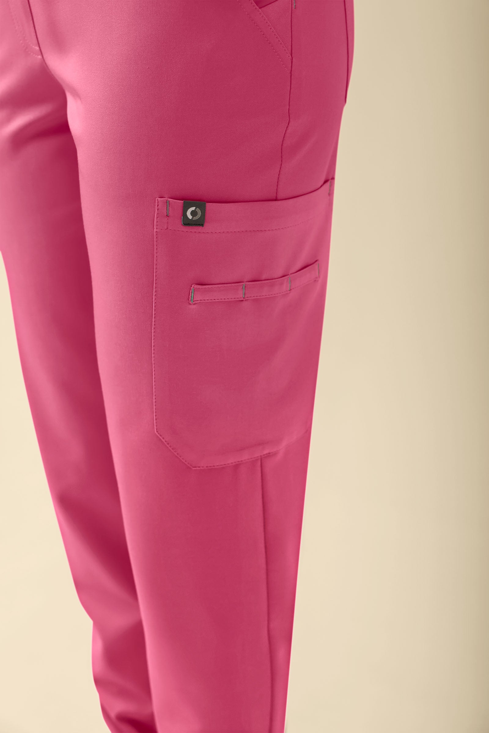 KAERE Hose Damen - gerader Saum Kurzgr. mit Beintaschen rosenholz