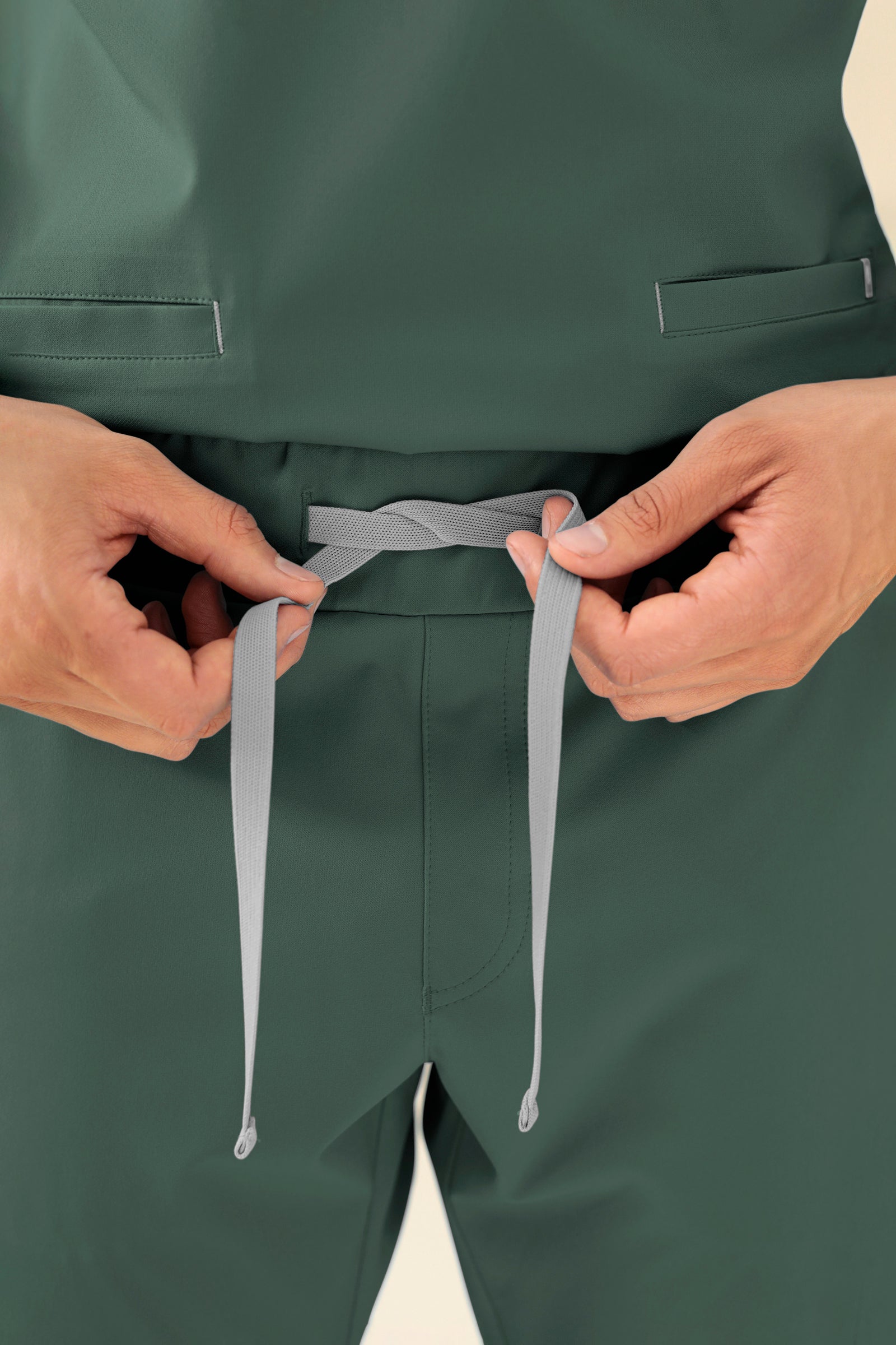 KAERE Hose Herren - gerader Saum Kurzgr. mit Beintaschen dunkelgrün