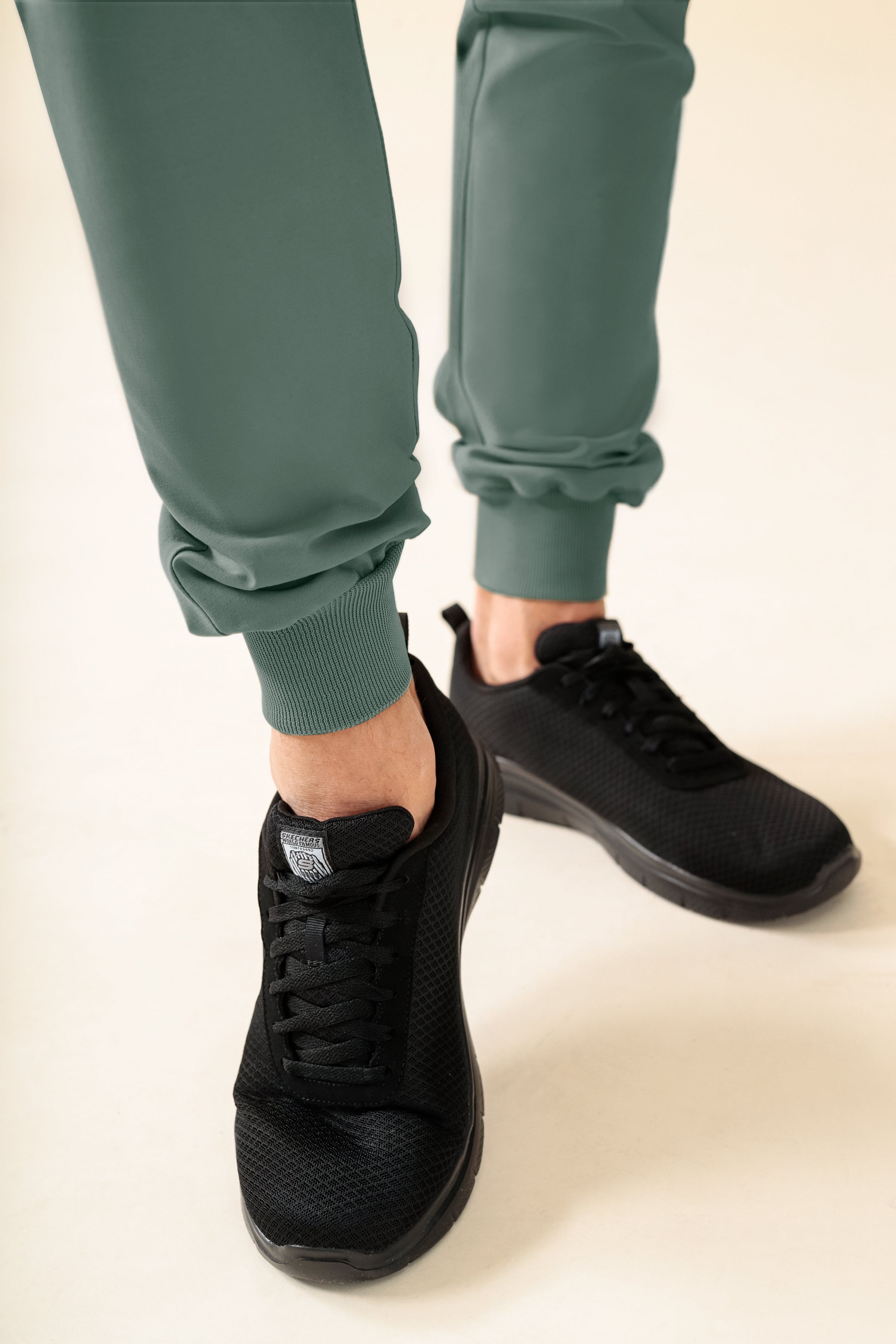 KAERE Hose Herren - Saumbündchen Kurzgr. ohne Beintaschen dunkelgrün