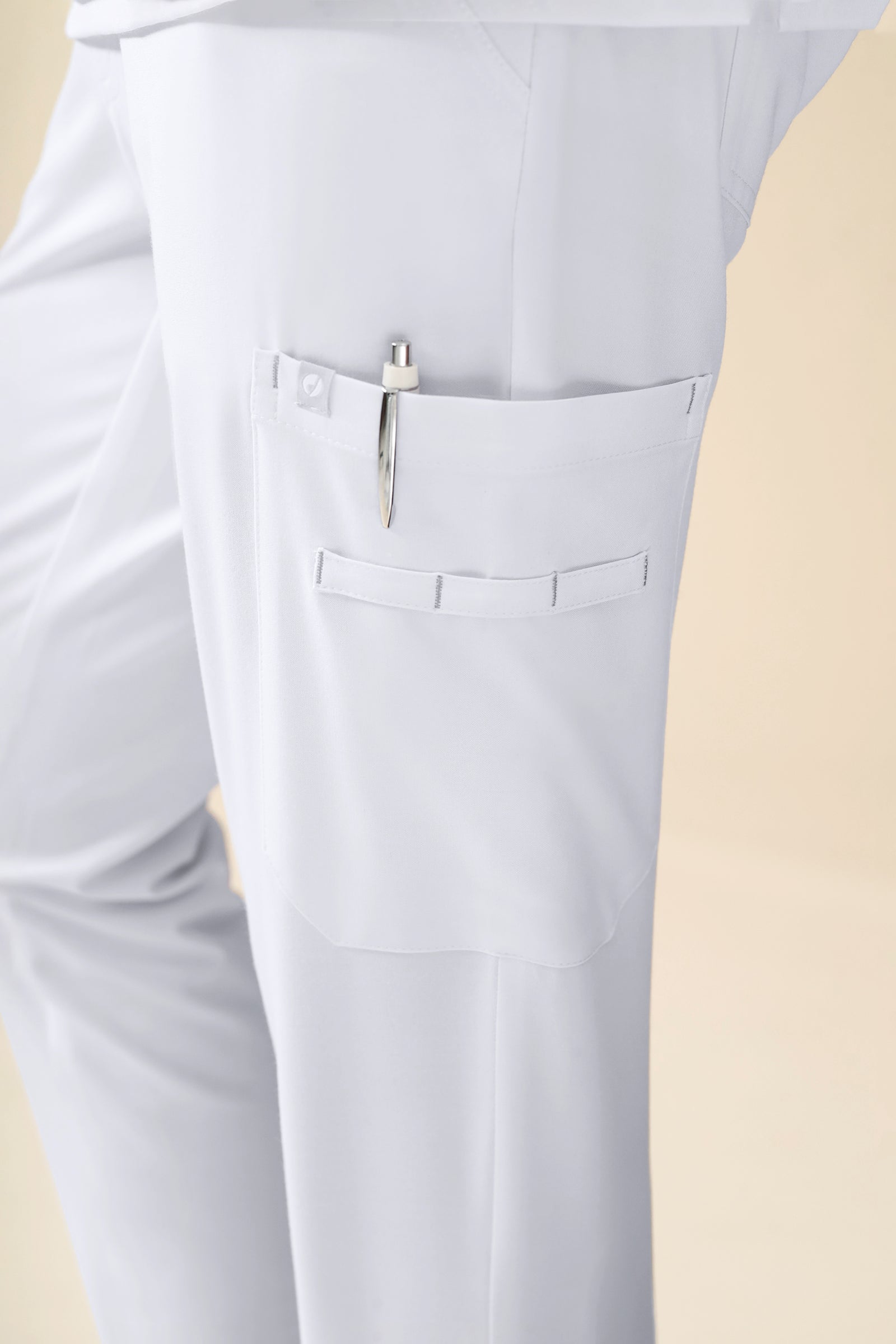 KAERE Hose Herren - gerader Saum mit Beintaschen weiss
