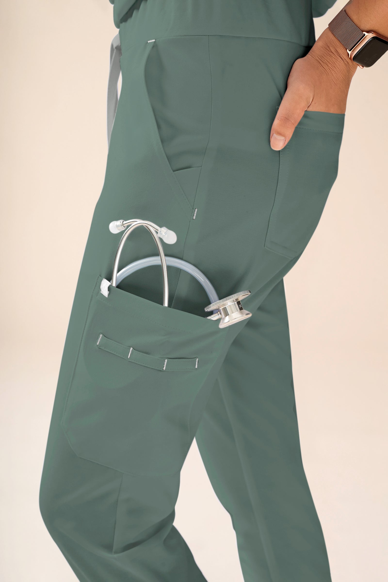 KAERE Hose Damen - Saumbündchen mit Beintaschen dunkelgrün