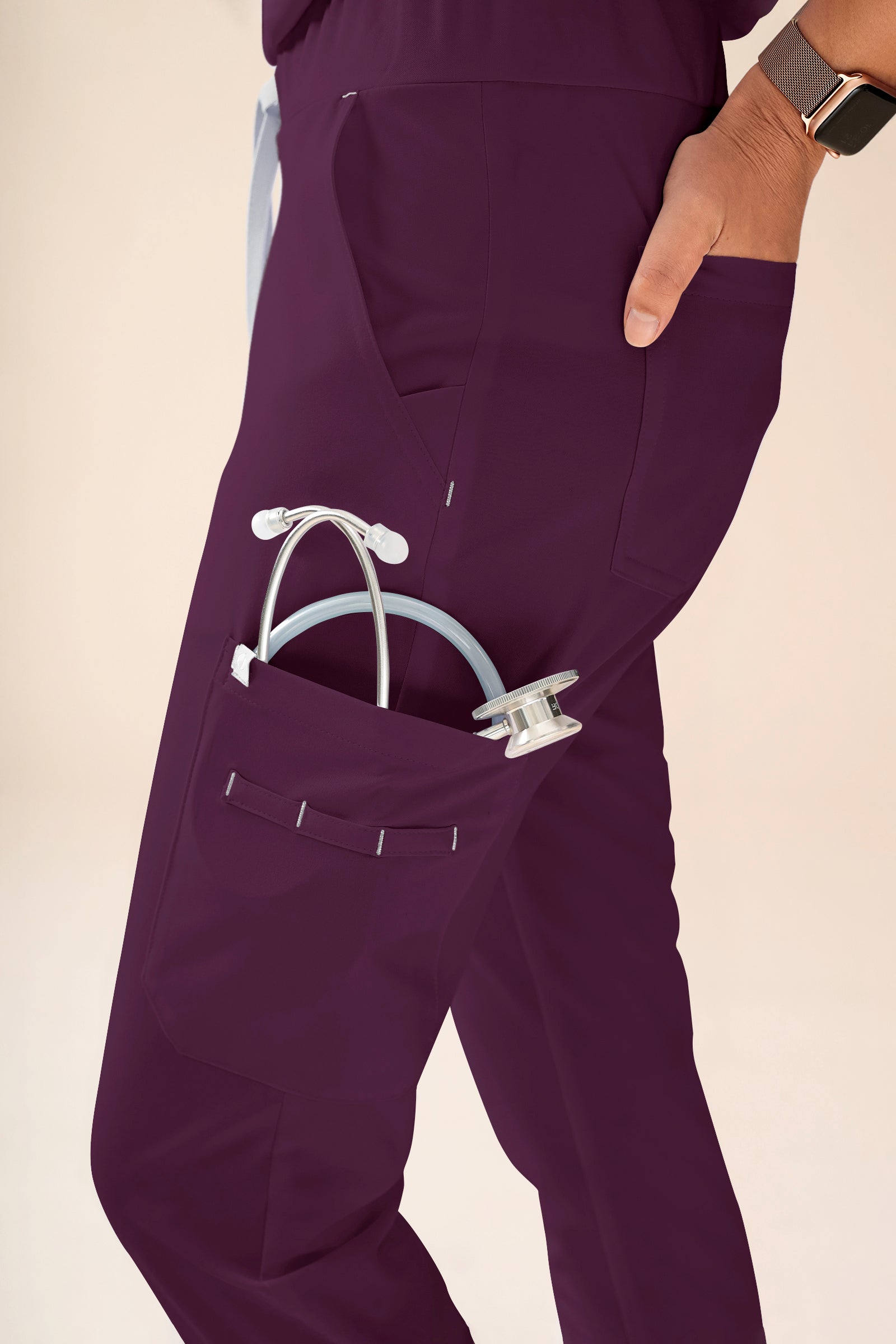 KAERE Hose Damen - Saumbündchen mit Beintaschen pflaume