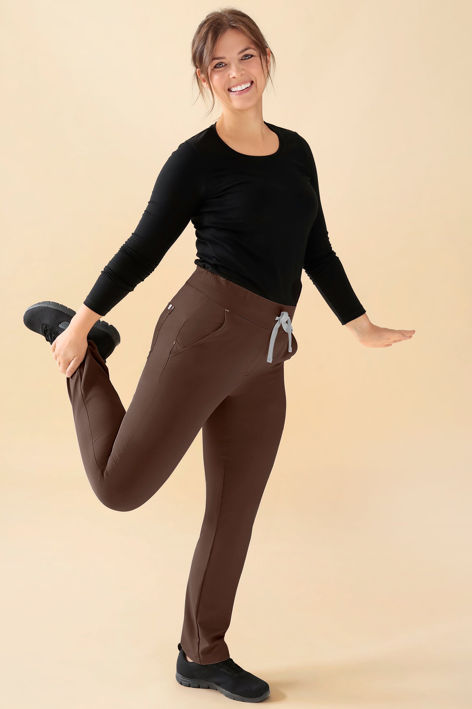 KAERE Hose Damen - gerader Saum Kurzgr. ohne Beintaschen coffee