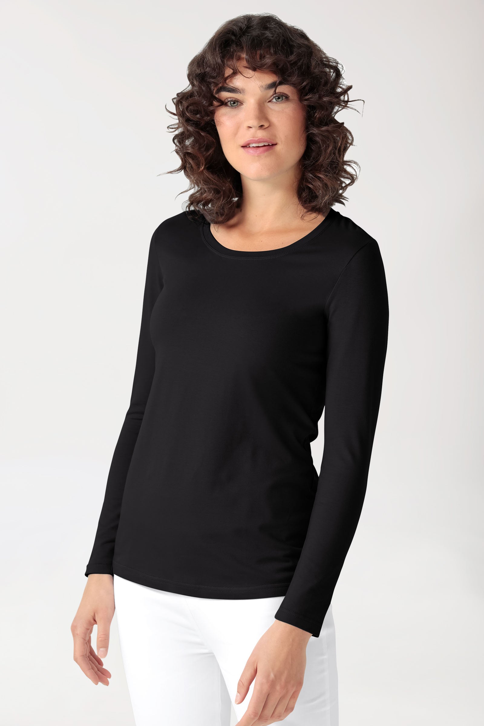 CORE Shirt Damen - 1/1 Arm schwarz, Vorderansicht 