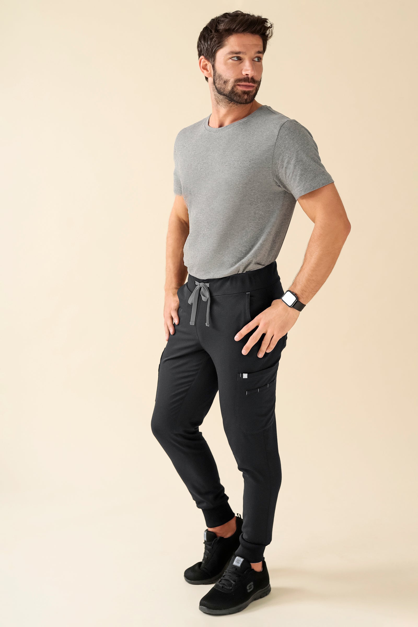 KAERE Hose Herren - Saumbündchen Kurzgr. mit Beintaschen schwarz, Vue de face 