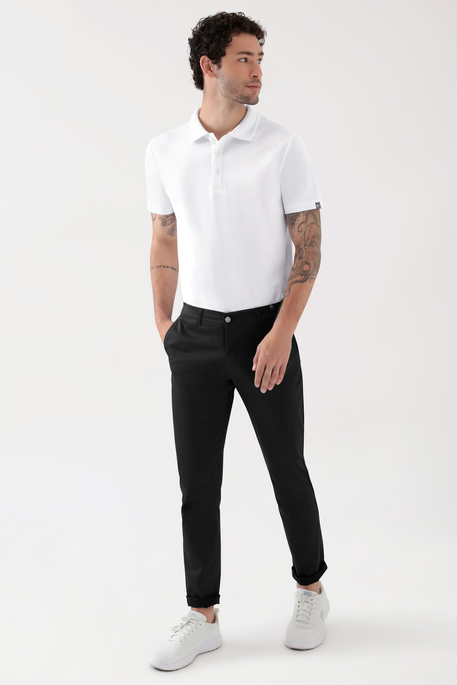 COMFY FLEX Hose Herren - Chino Style schwarz, Vorderansicht Das Model ist 188 cm groß und trägt Grösse 48