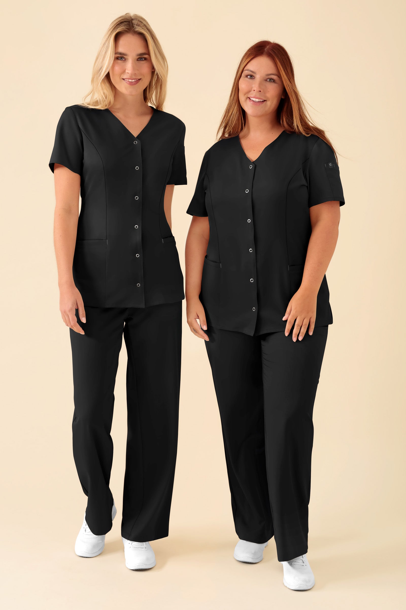 KAERE Kasack Damen - durchgeknöpft schwarz, Vorderansicht 