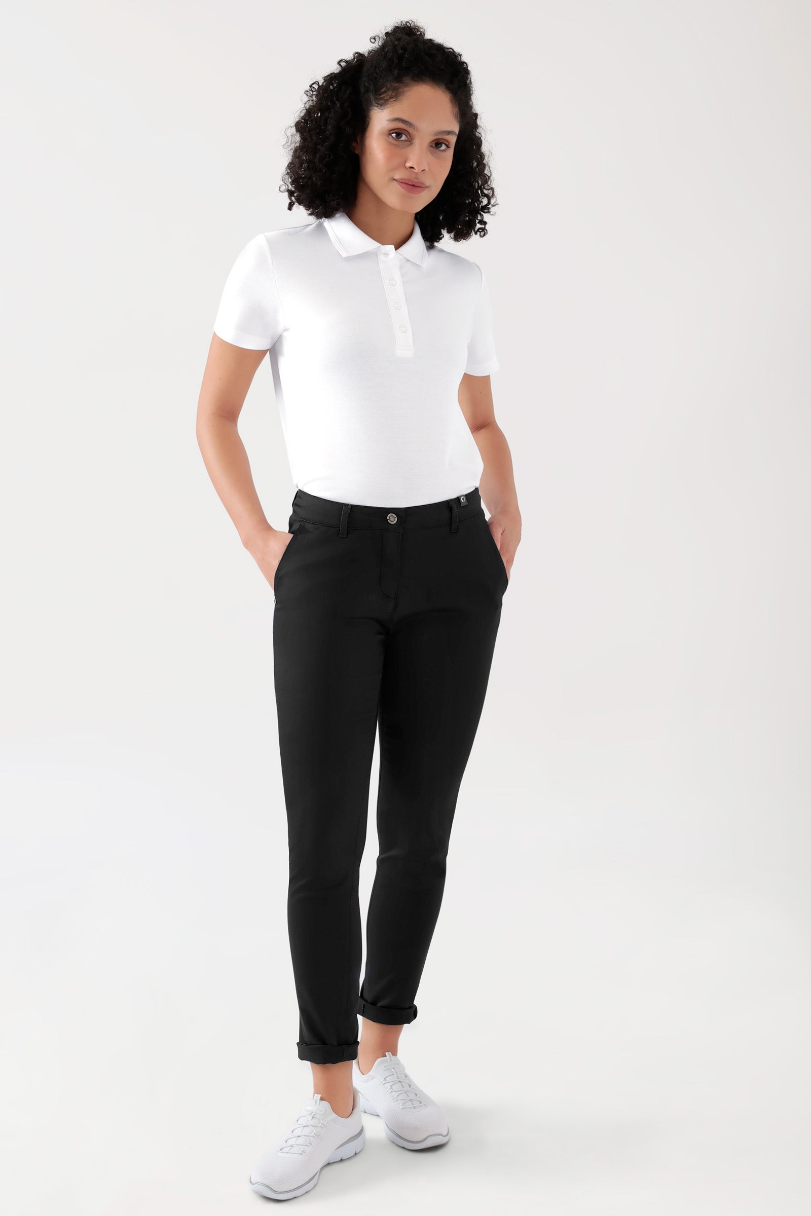 COMFY FLEX Hose Damen - Chino Style schwarz, Vorderansicht Das Model ist 176 cm groß und trägt Grösse 36