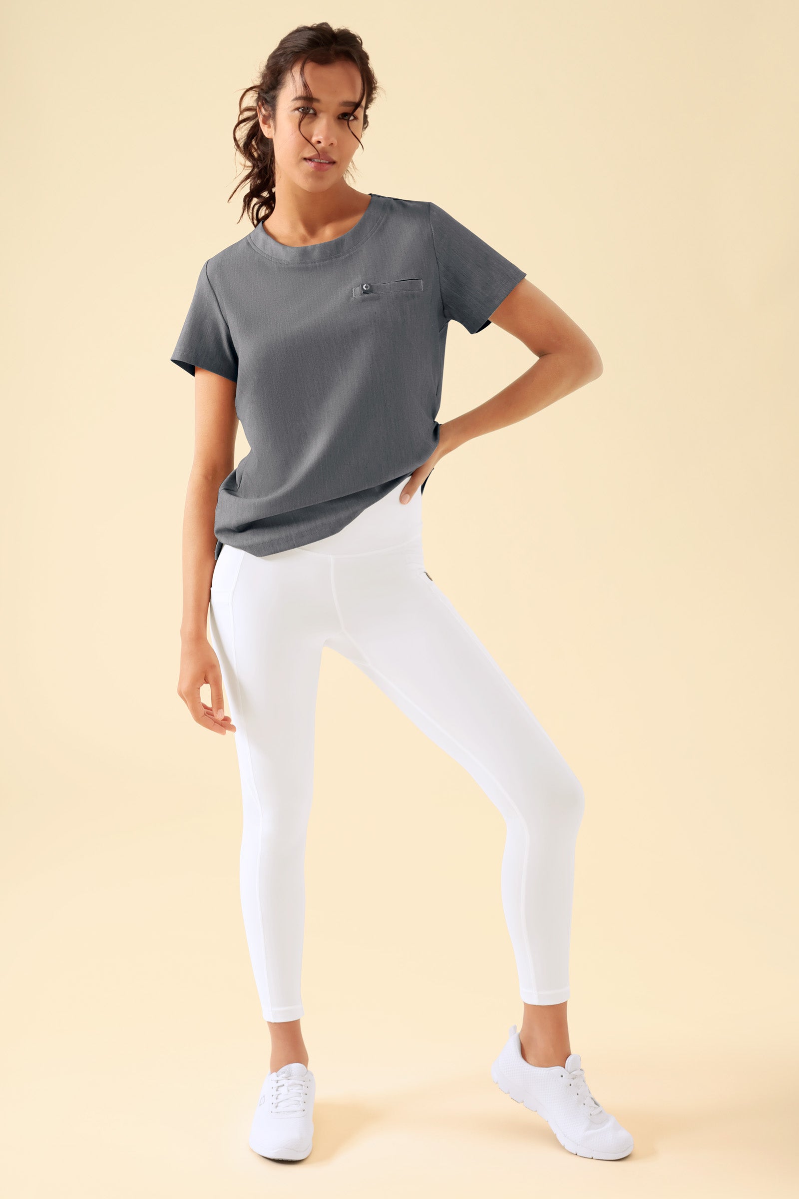 KAERE Leggings Damen - super elastisch weiss, Vue de face Le mannequin mesure 176 cm et porte la taille S