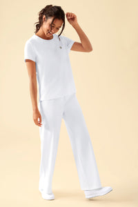 KAERE Shirt Damen - Rundhalsausschnitt weiss