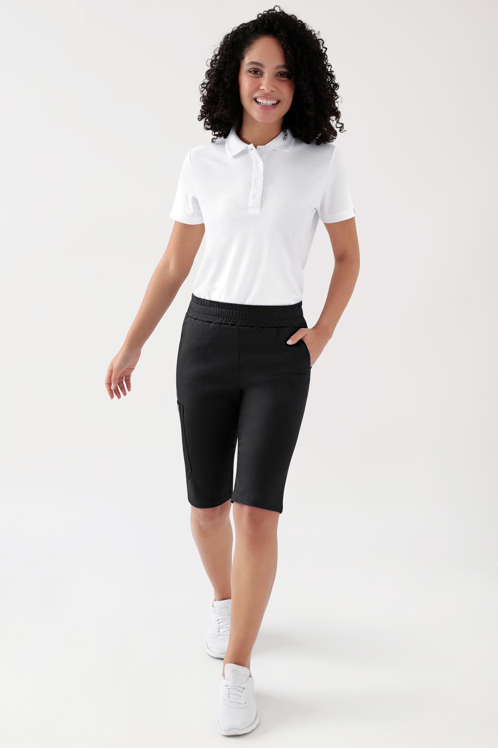 COMFY FLEX Stretch Hose Unisex - Bermuda schwarz, Vorderansicht Das Model ist 176 cm groß und trägt Grösse S