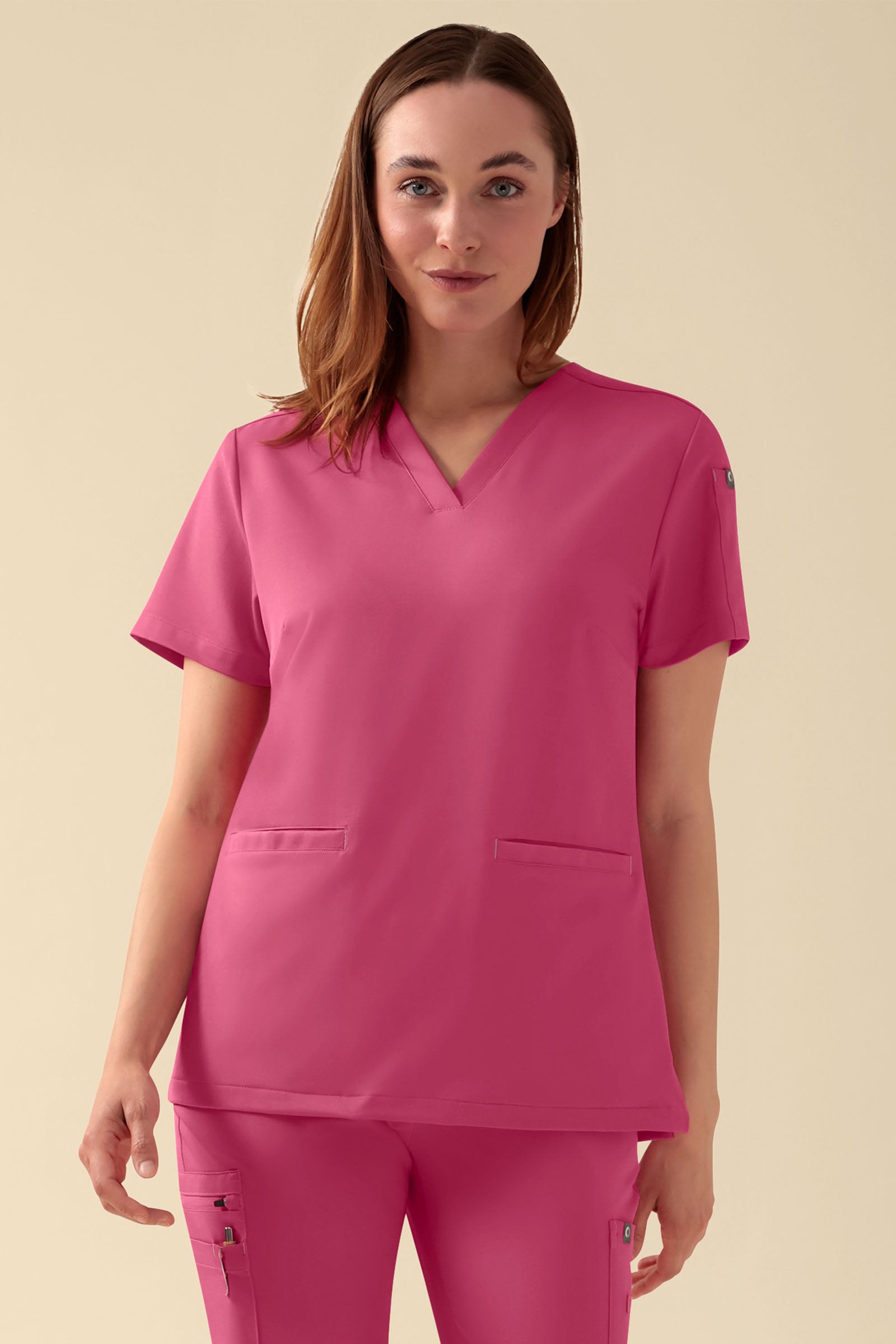 KAERE Schlupfkasack Damen - V-Ausschnitt rosenholz, Vue de face Le mannequin mesure 177 cm et porte la taille S