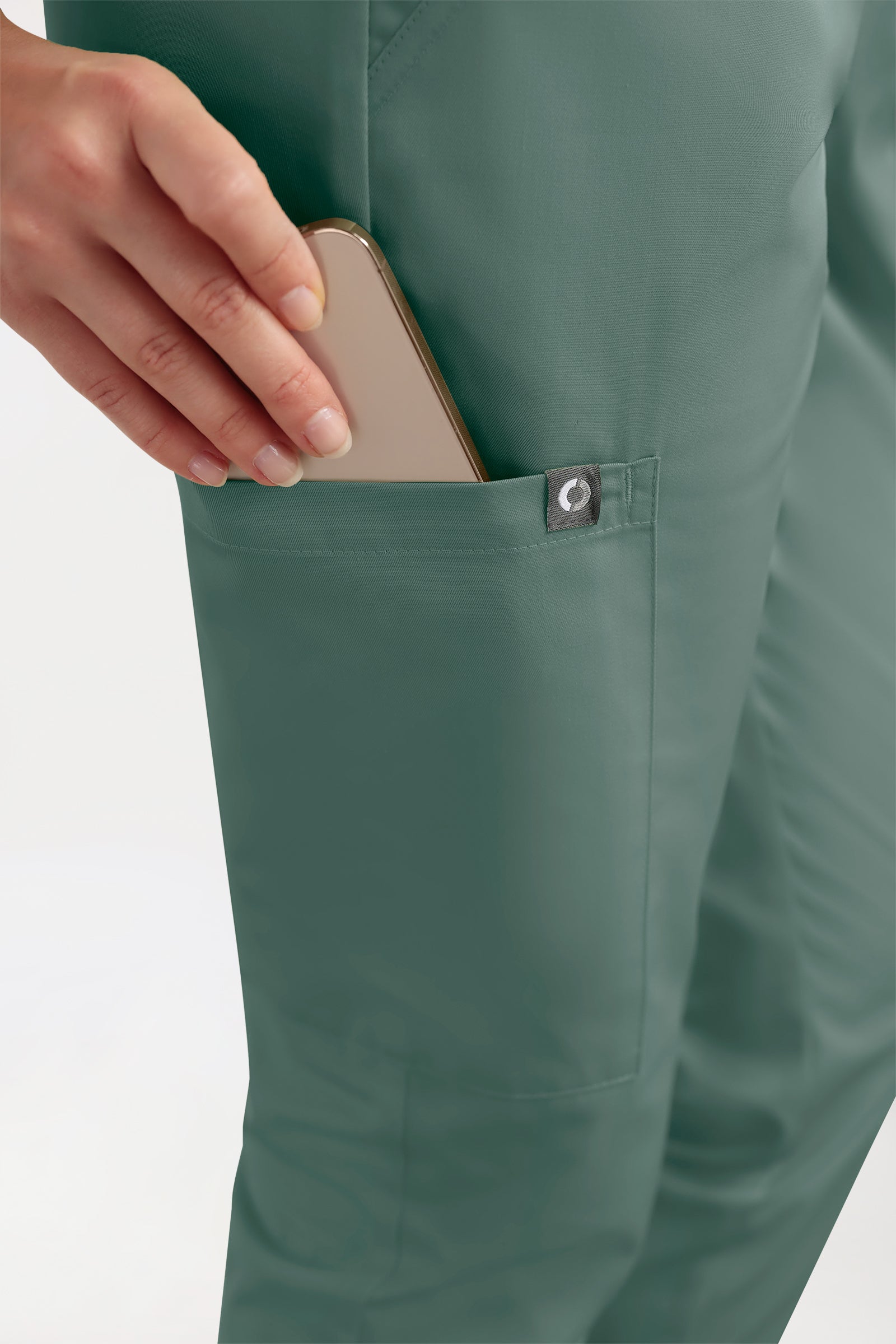 CORE Cargohose Damen - Jogpants Style dunkelgrün, Vue de face 