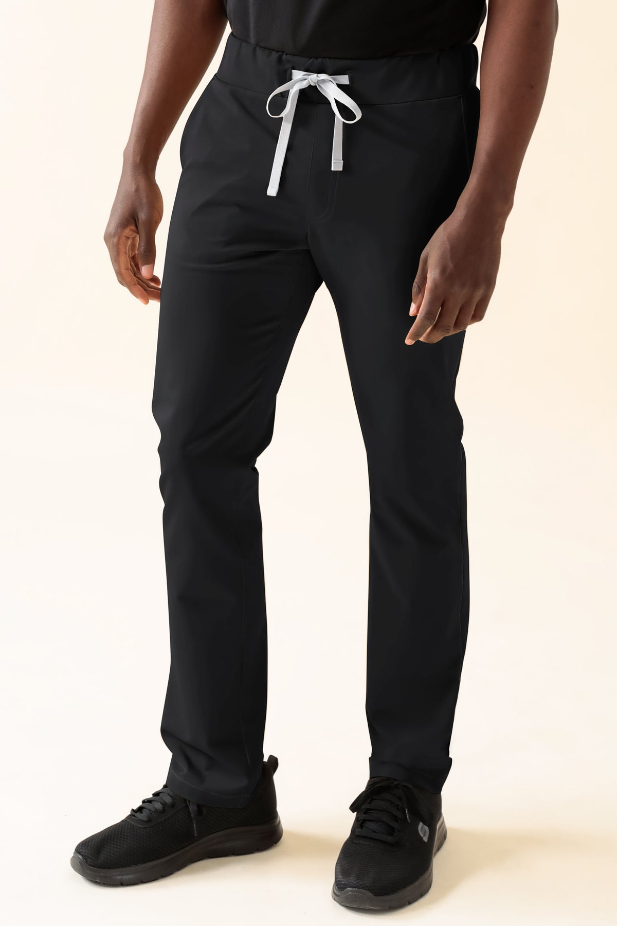 KAERE Hose Herren - gerader Saum ohne Beintaschen schwarz, Vorderansicht 